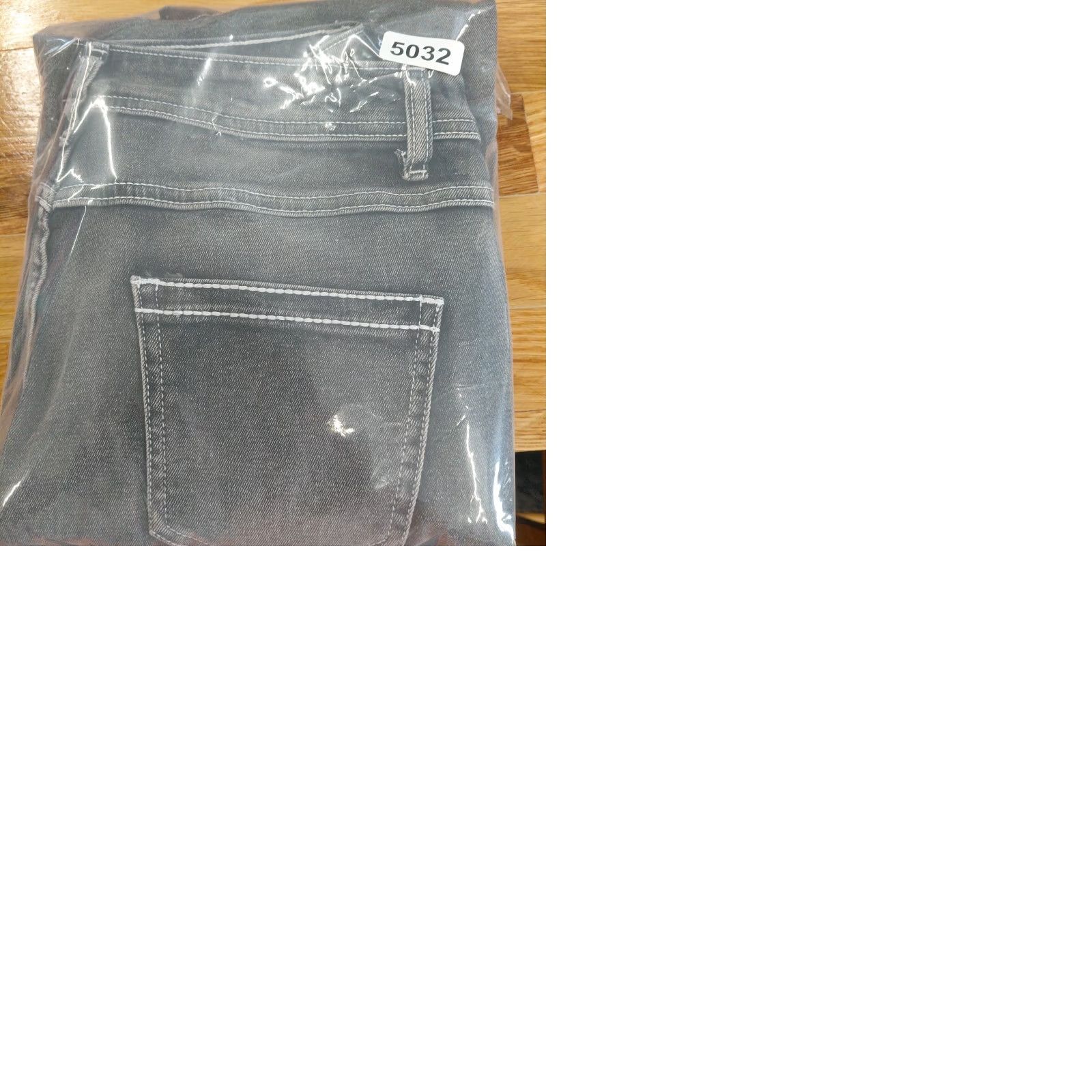 Vintage ROMWE Jeans Women's Size 6/Medium Black Denim Grundy Retro High Rise Flared Leg Shirts? Size 32" / US 10 / IT 46 - 10 Thumbnail