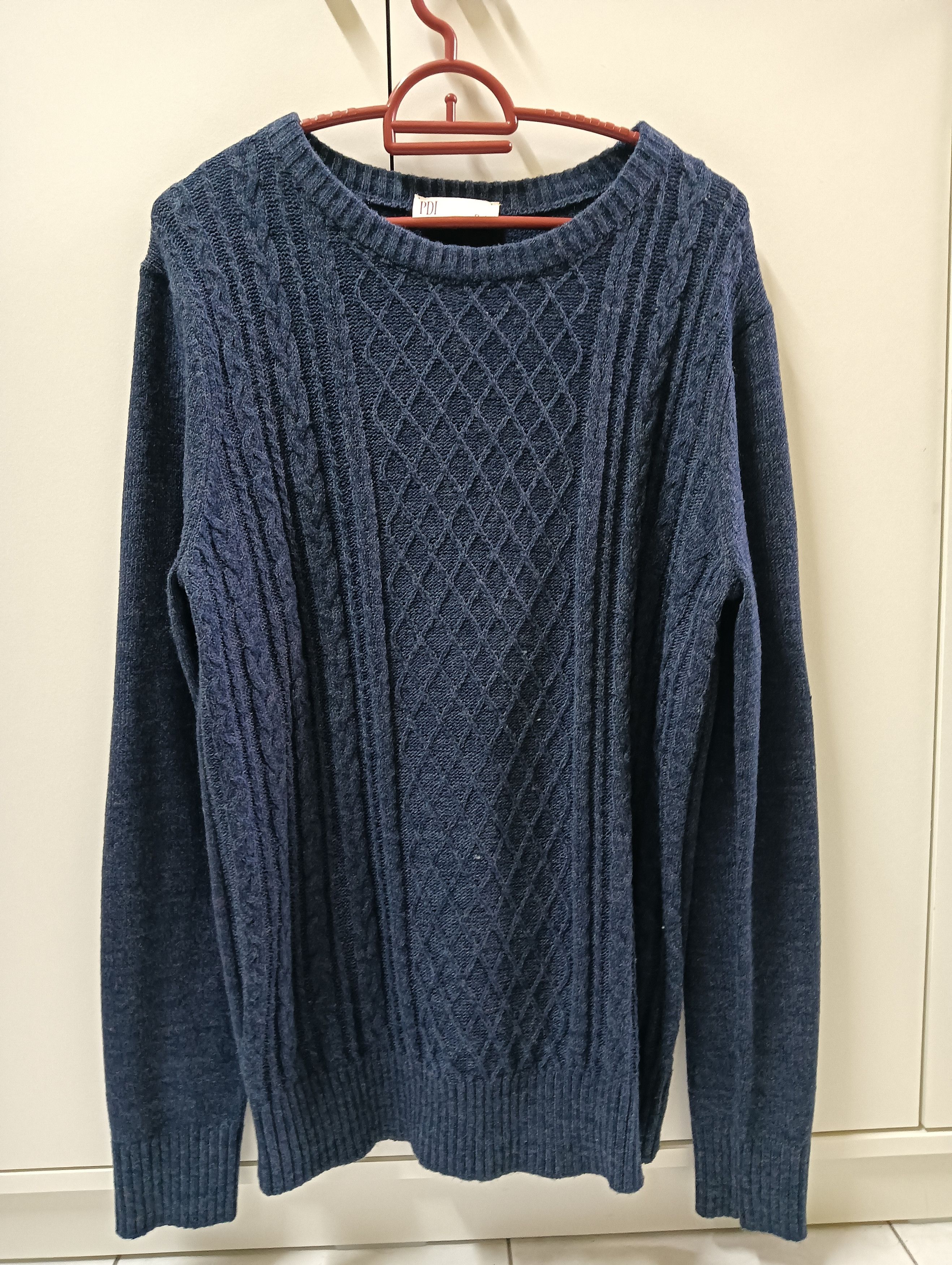 The Unbranded Brand VINTAGE NAVY CABLE KNIT SWEATER- PDI Size US S / EU 44-46 / 1 - 1 Thumbnail