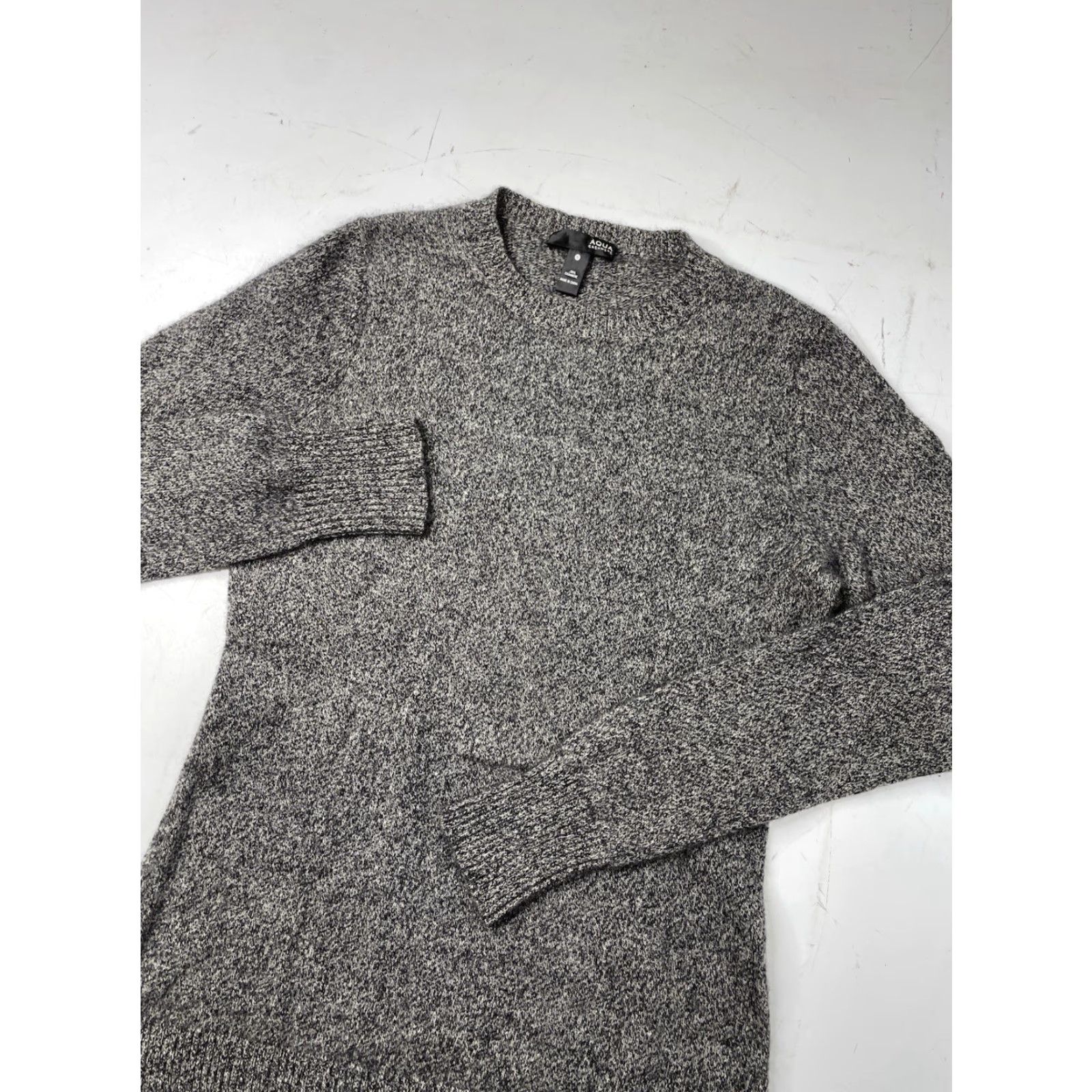 AQUA AQUA Women's 100% Cashmere Sweater Long Sleeve Crew Neck Gray S Lightweight Knit Pullover Casual Size S / US 4 / IT 40 - 2 Thumbnail