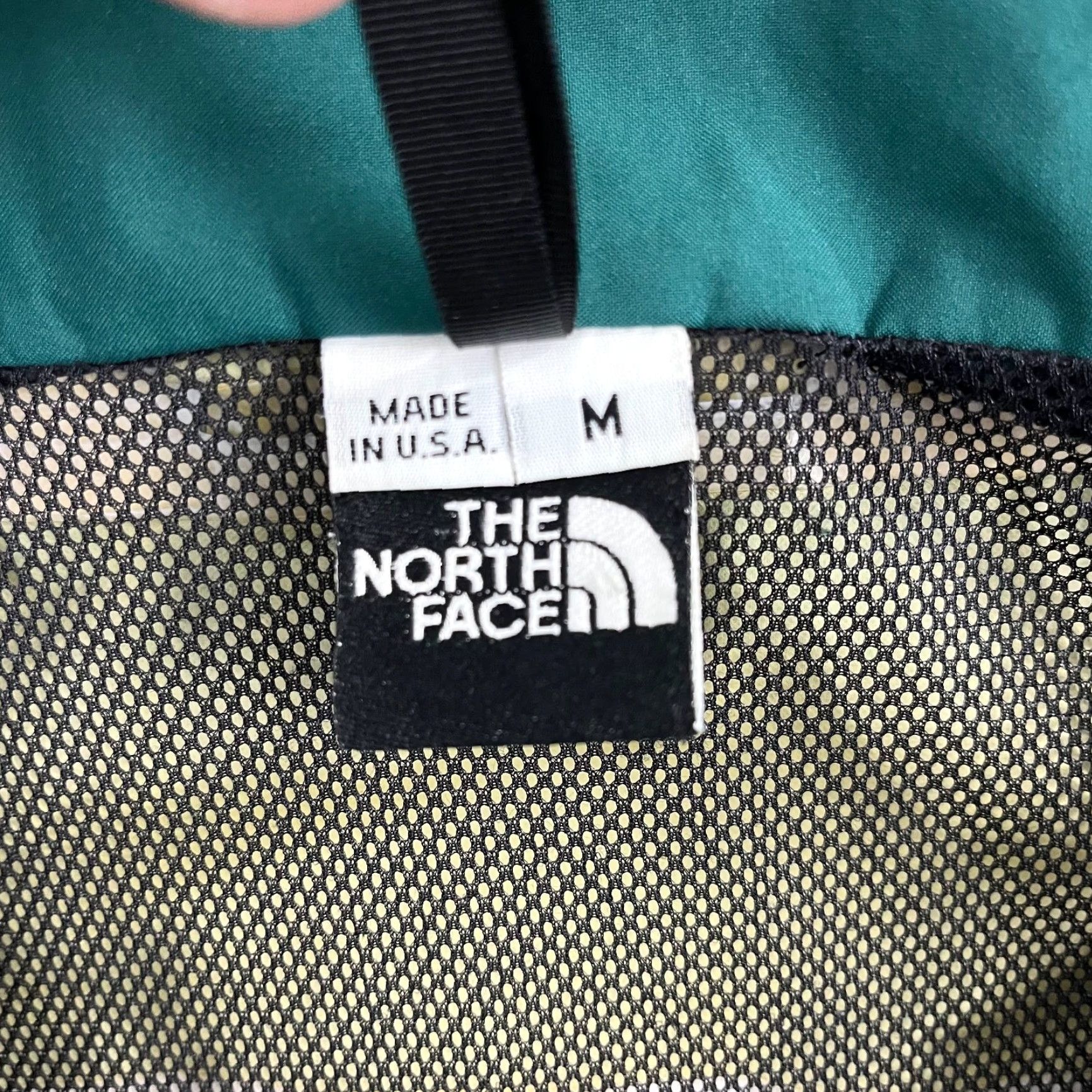 The North Face VINTAGE The North Face Jacket Mens M Green Goretex Hooded Coat Size US M / EU 48-50 / 2 - 2 Thumbnail