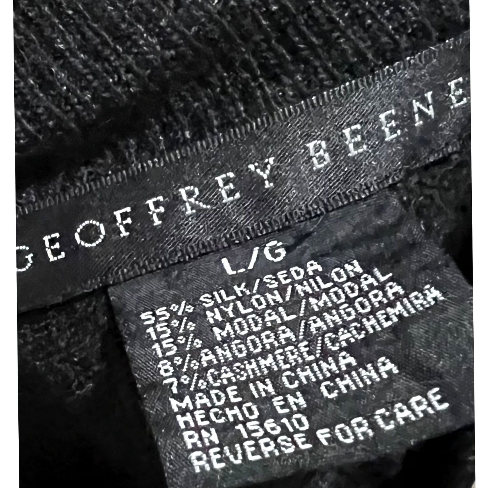 Geoffrey Beene Geoffrey Beene Dark Gray Sweater Crew Neck Pullover Knit Silk Blend Men Large Knit Silk Blend Pullover Crew Neck Geoffrey Beene Mens Large Gray Size US L / EU 52-54 / 3 - 6 Thumbnail