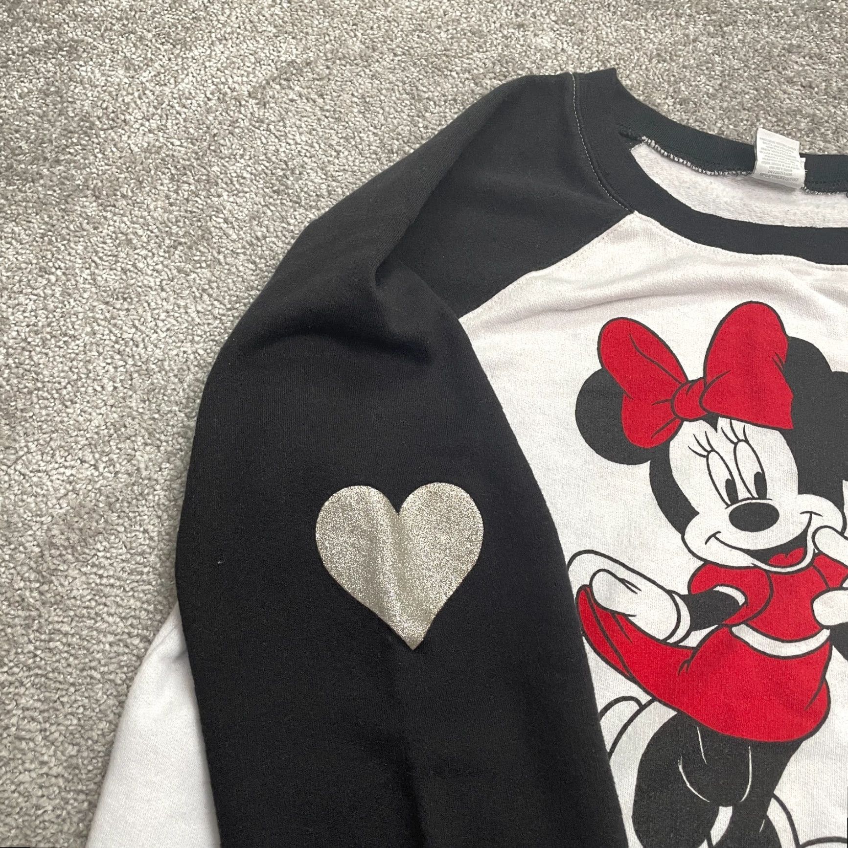 Disney Disney Mickey Minnie Graphic Sweatshirt Womens XXL Black White Raglan Casual Size XXL / US 16-18 / IT 52-54 - 5 Thumbnail