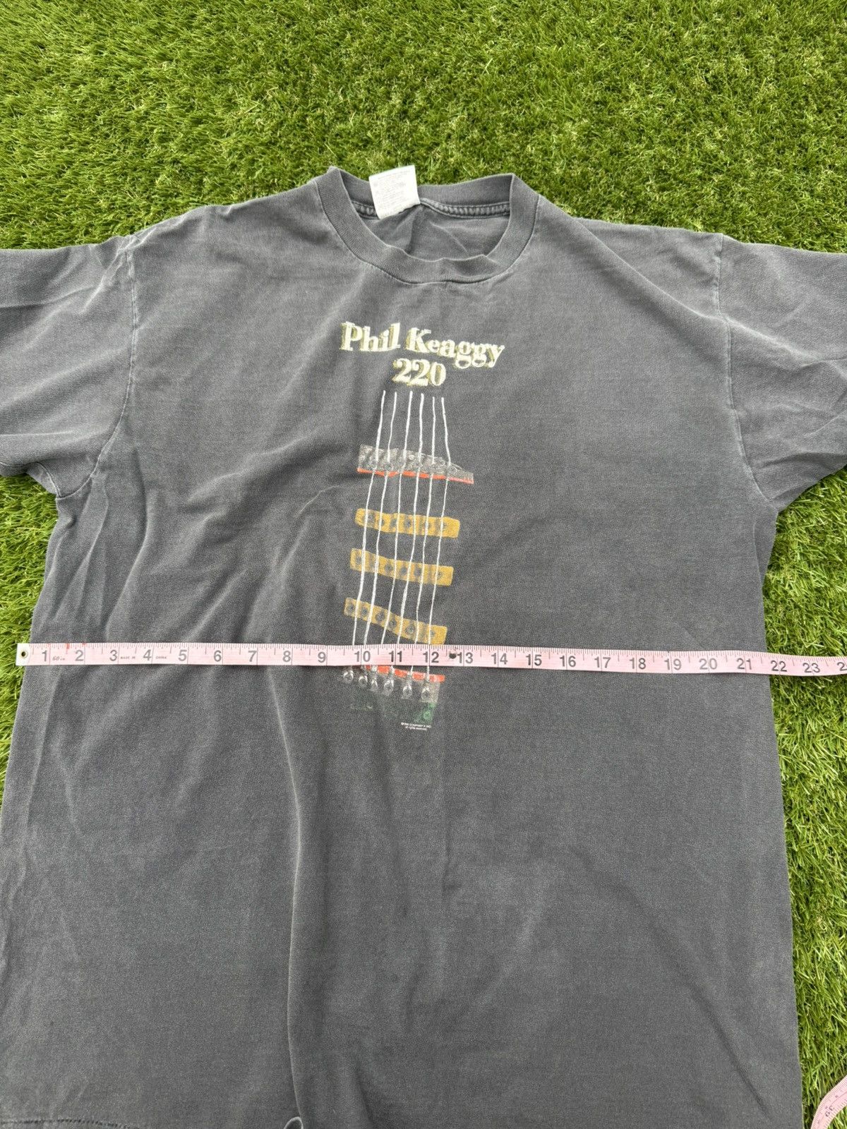Vintage VINTAGE Phil Keggy 220 T-Shirt - USED Size US XL / EU 56 / 4 - 5 Thumbnail