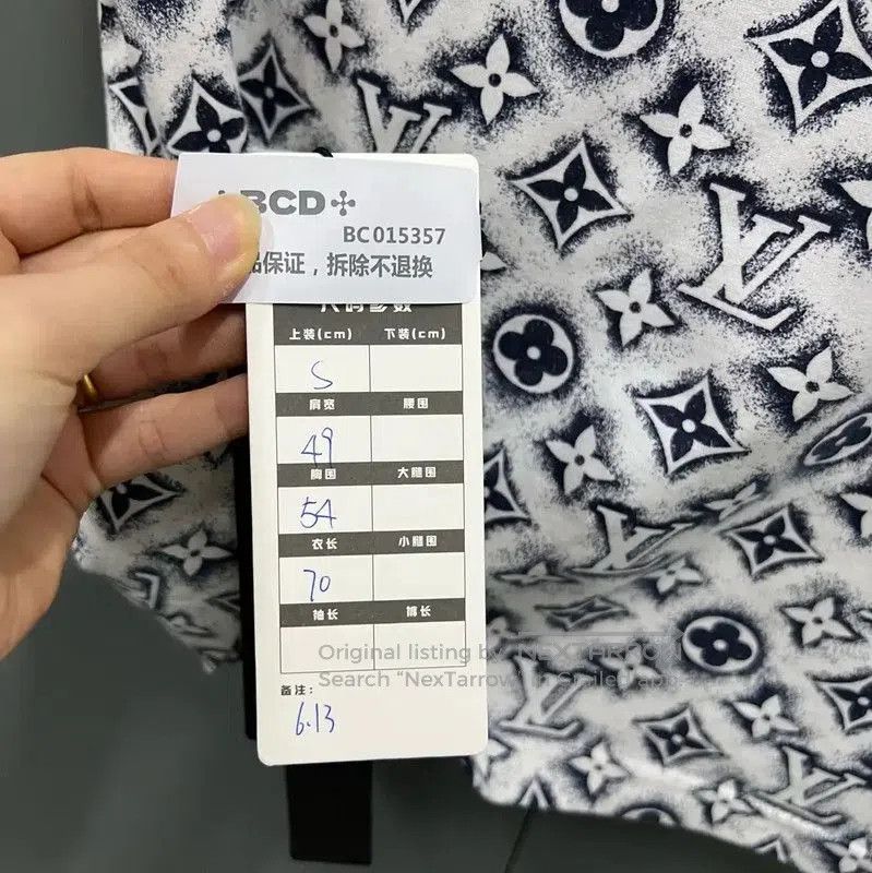 Other Louis Vuitton Logo White Short Sleeve T. Size US S / EU 44-46 / 1 - 6 Thumbnail