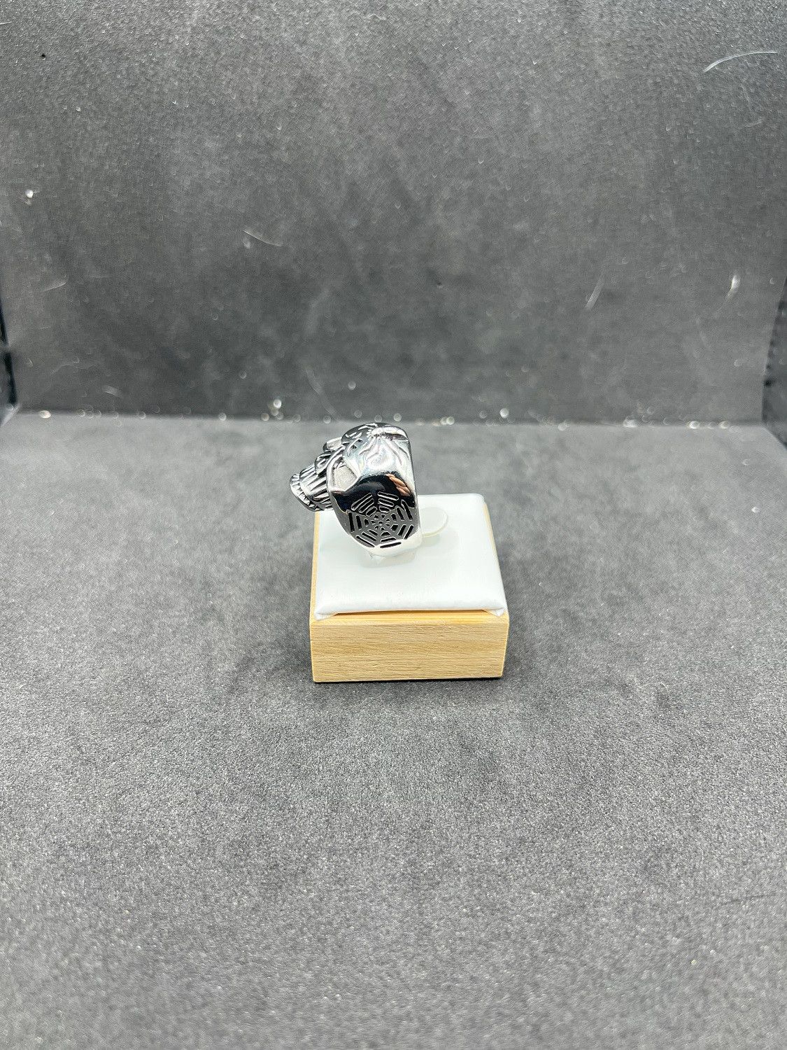 Jewelry Skull Face Stainless Steel Ring - Size 7.5 Size ONE SIZE - 2 Thumbnail