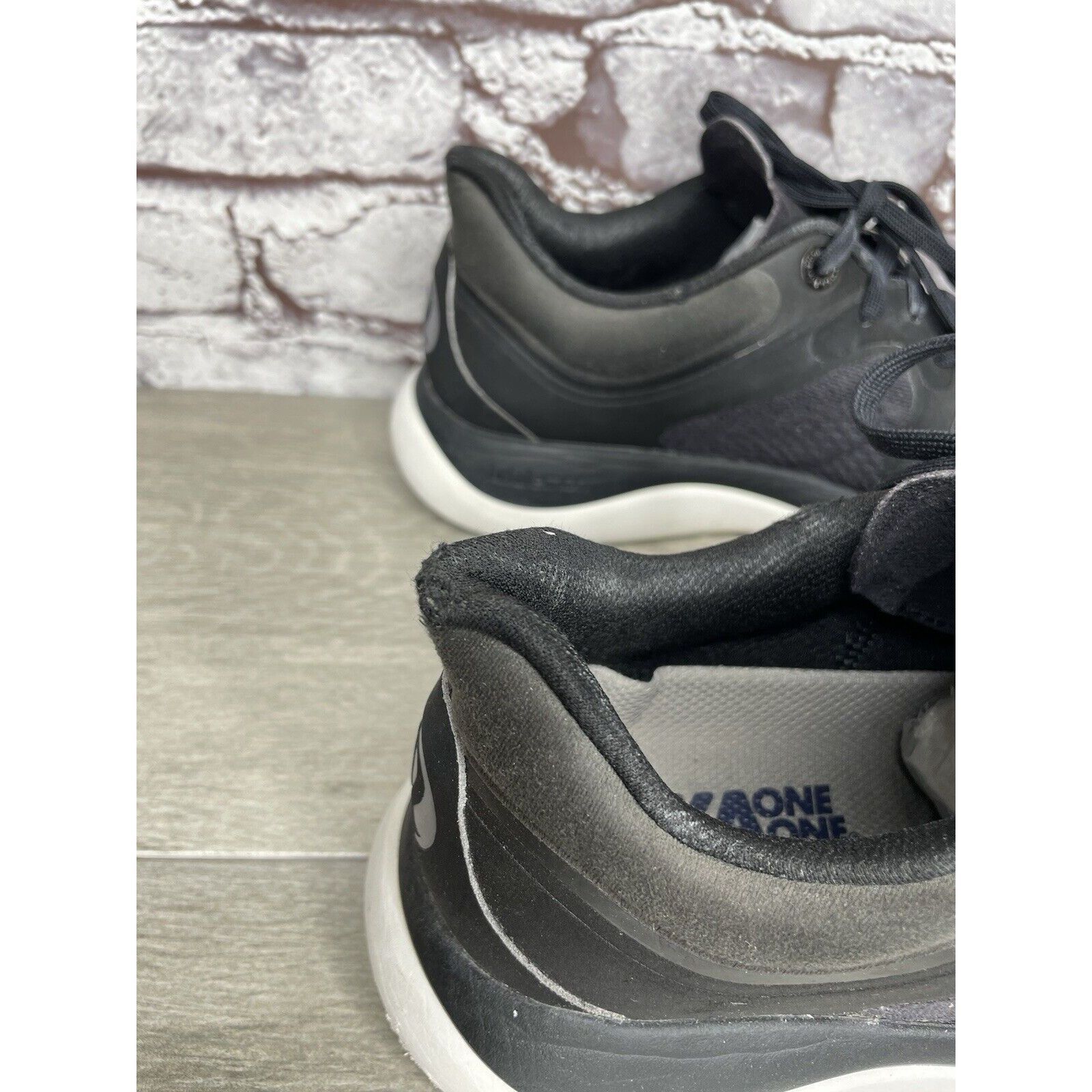 Lululemon Lululemon Black White Chargefeel Workout Low Athletic Sneake Size US 9.5 / IT 39.5 - 6 Thumbnail
