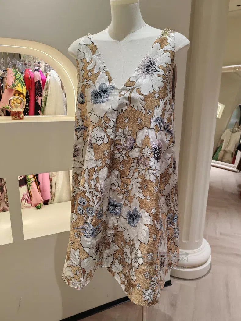 Fendi Fendi Runway style V-neck gold thread jacquard dress Size XS / US 0-2 / IT 36-38 - 1 Thumbnail