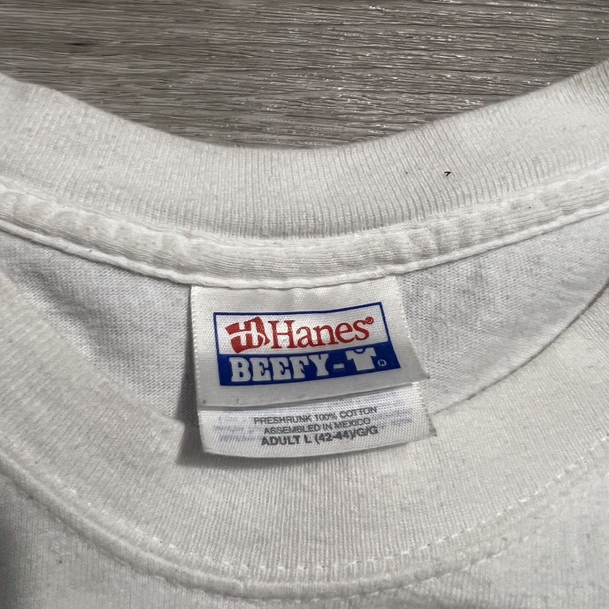 Vintage Vintage I Fish Because The Voices In My Head Tell Me To Tee Size US L / EU 52-54 / 3 - 7 Thumbnail