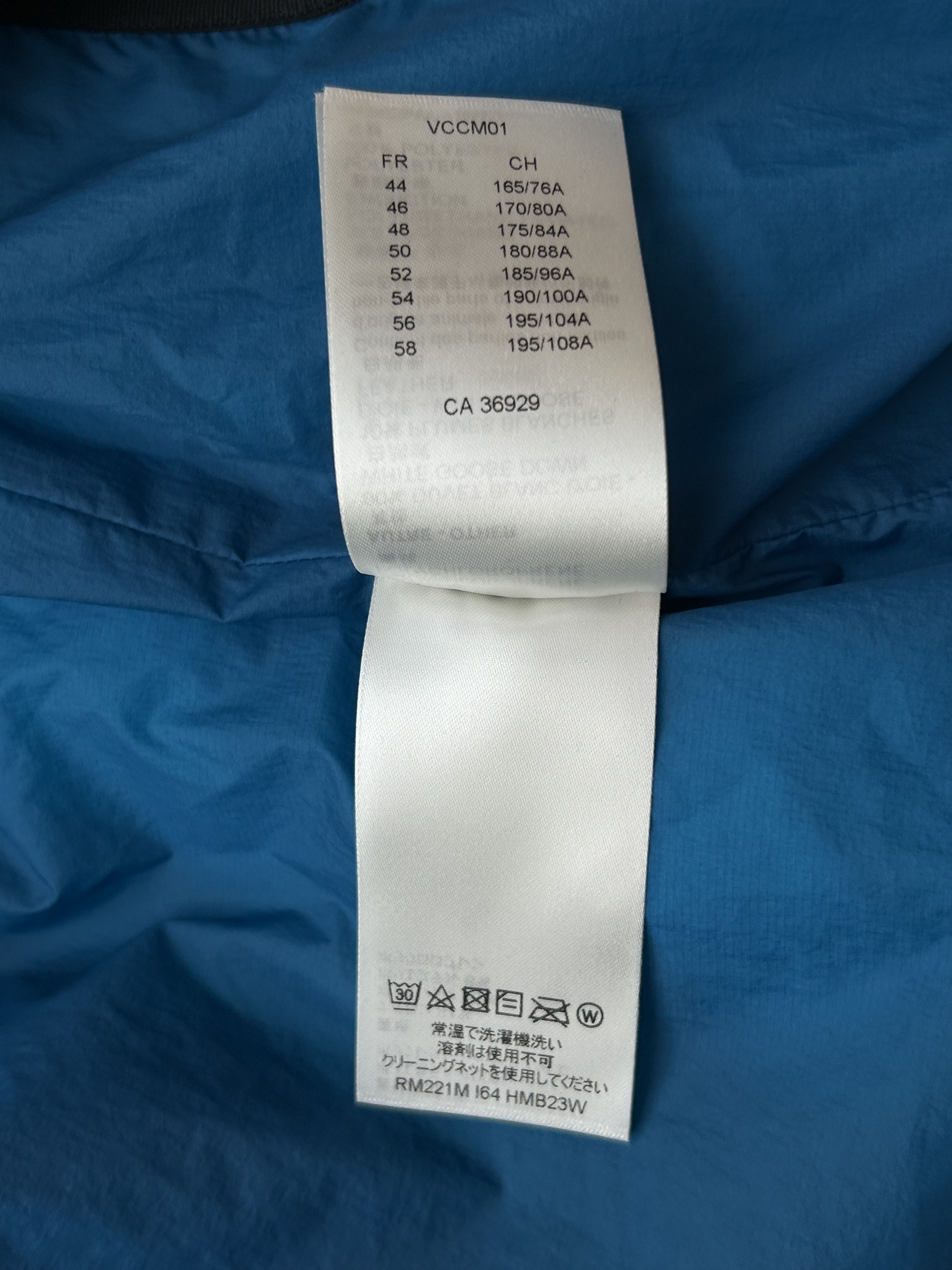Louis Vuitton Louis Vuitton Blue 2054 Monogram Heat Reactive Puffer Jacket Size US M / EU 48-50 / 2 - 6 Thumbnail