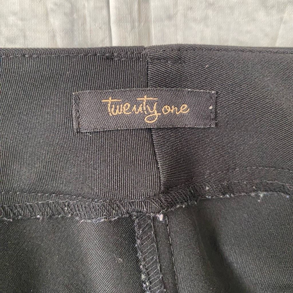 Forever 21 Forever 21 women L flat front pull on dress pants black Size 34" / US 12 / IT 48 - 5 Thumbnail