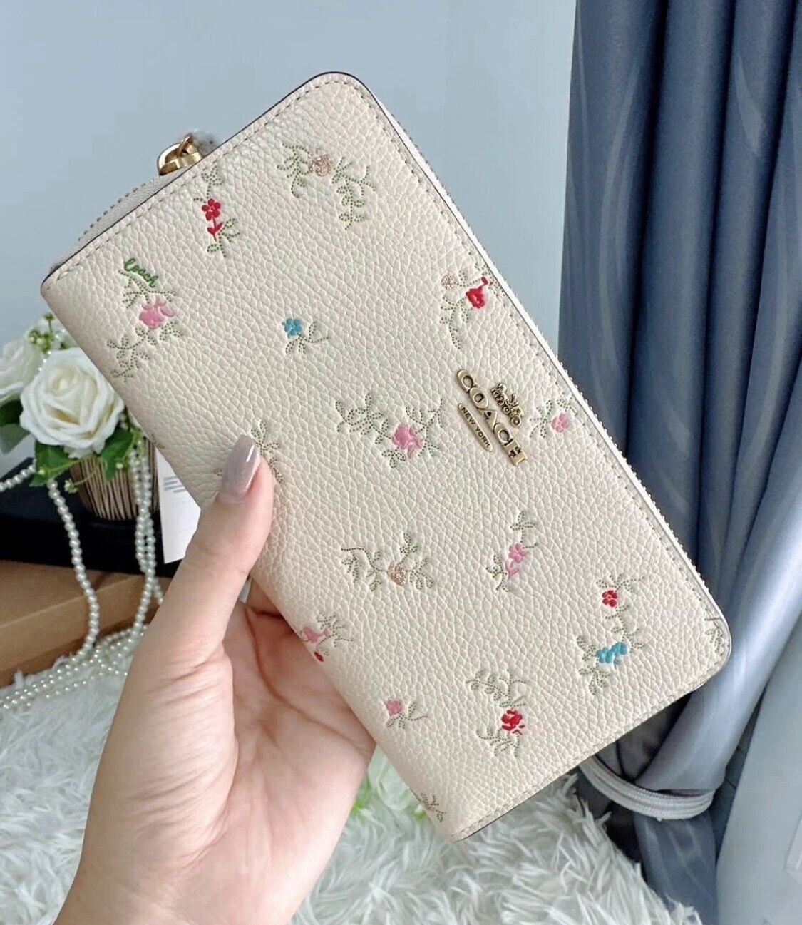 Coach accordion zip wallet floral print hotsell