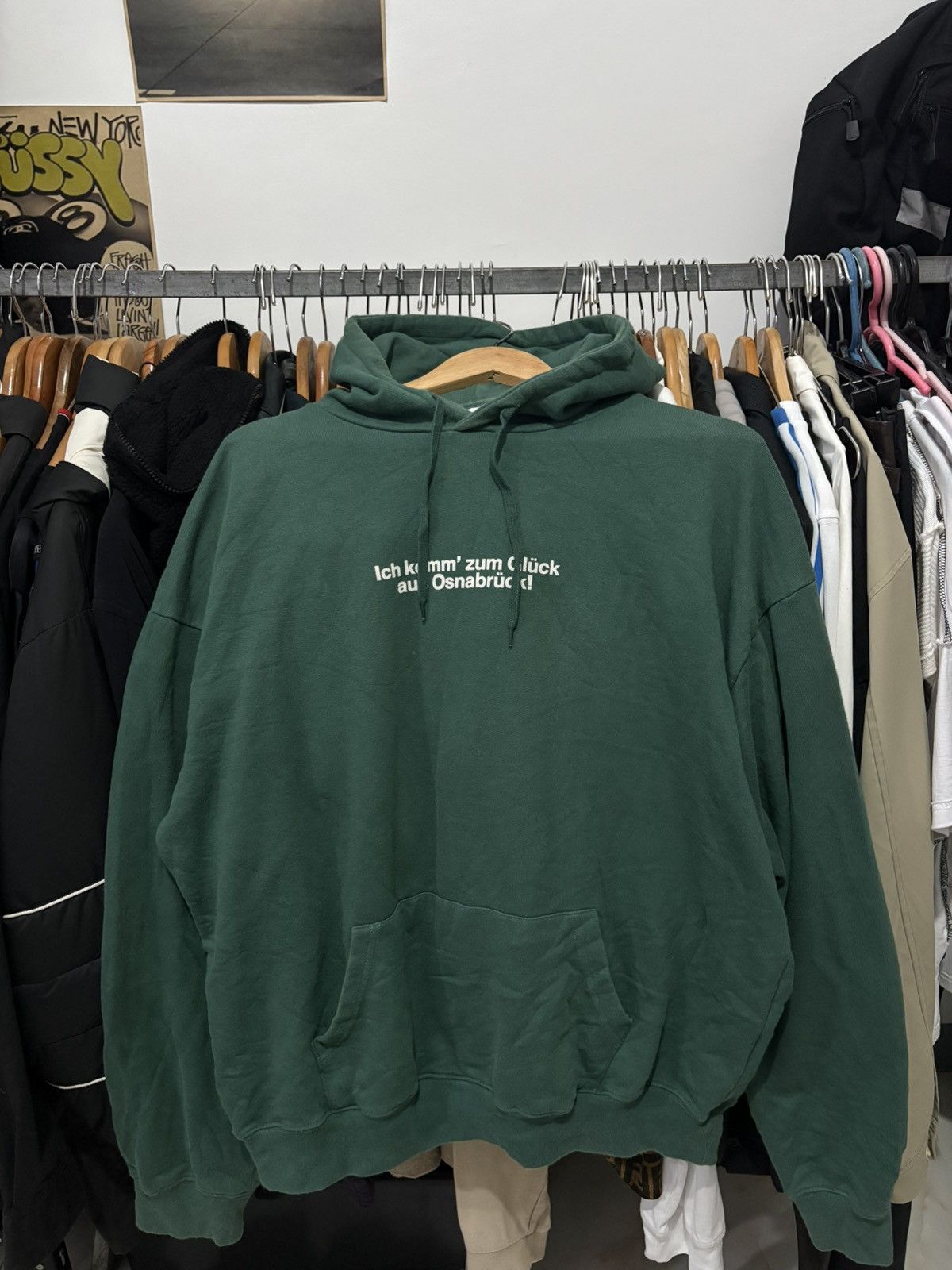 VETEMENTS AW18 GERMAN TOURIST HOODIE