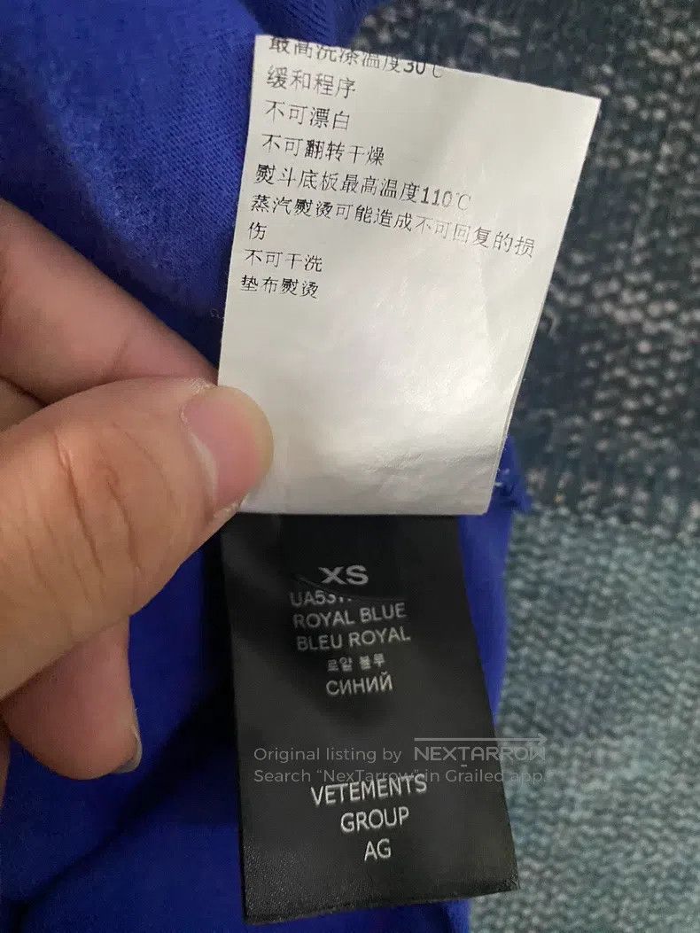 Vetements Vetements Signature Short Sleeve Size US XS / EU 42 / 0 - 6 Thumbnail