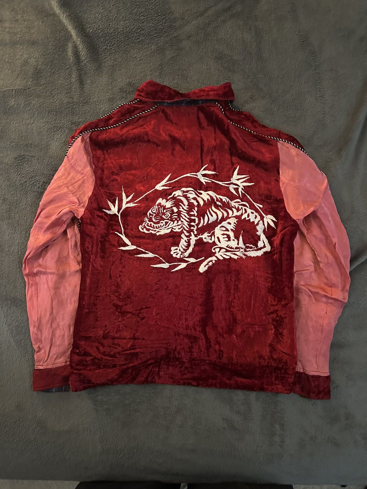 20471120 1990s H.R Market - Reversible Lion Dance Velvet Work Jacket Size US M / EU 48-50 / 2 - 2 Thumbnail
