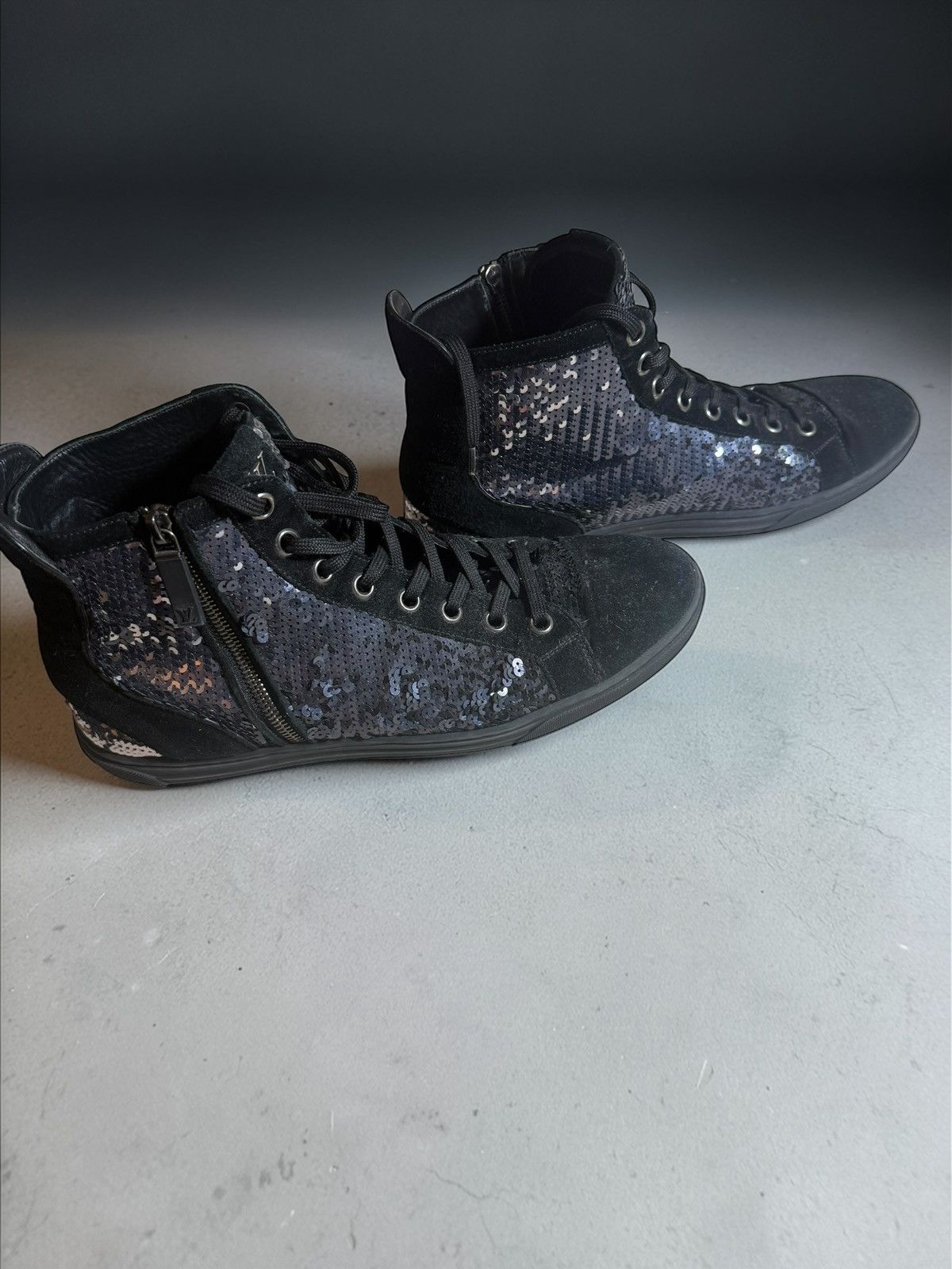 Louis Vuitton Louis Vuitton Sequin High-Top Sneakers Black Suede LV Rare Size US 9.5 / EU 42-43 - 7 Thumbnail