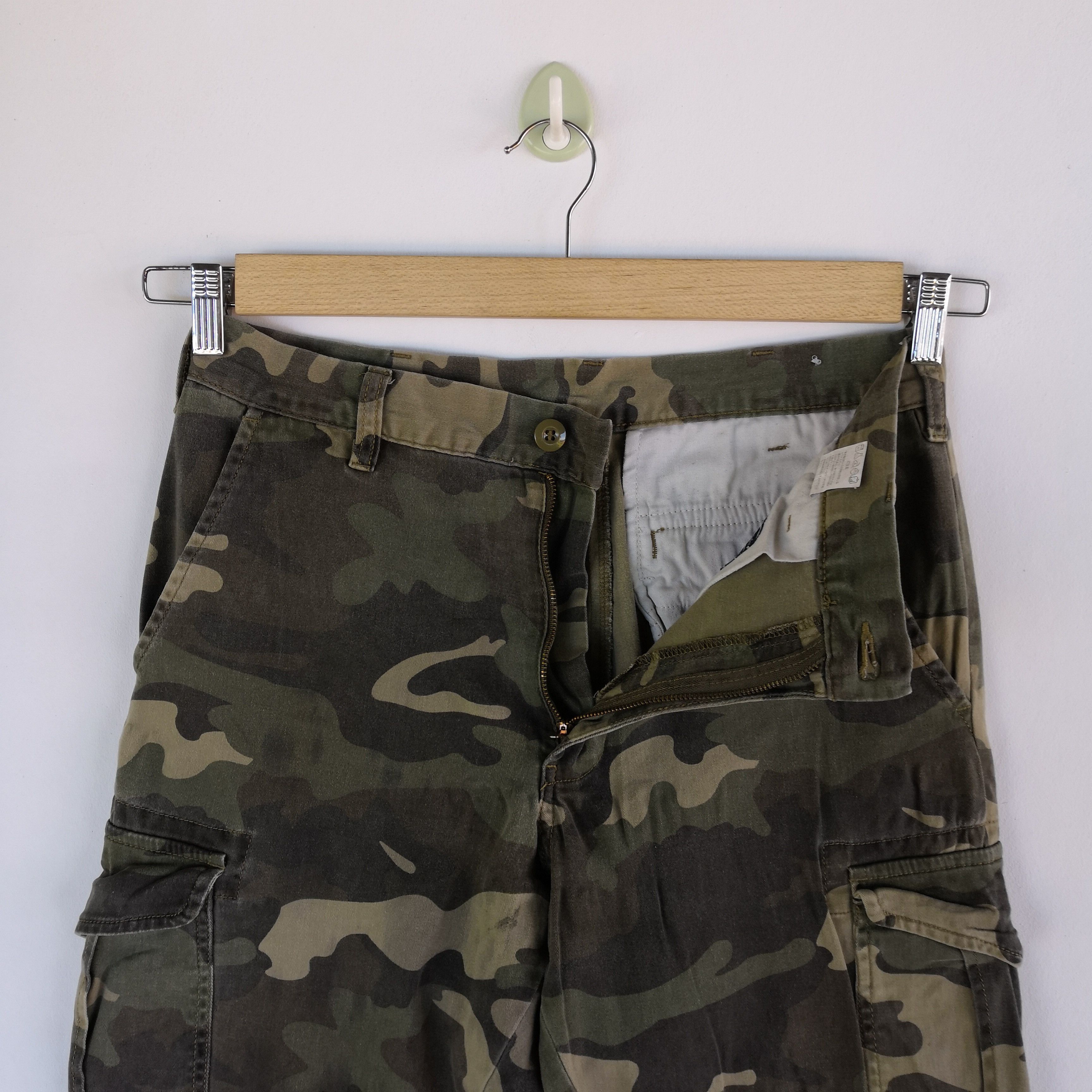 Japanese Brand Japanese Cargo Pants Multipocket Utility Camouflage Trouser Size US 30 / EU 46 - 5 Thumbnail