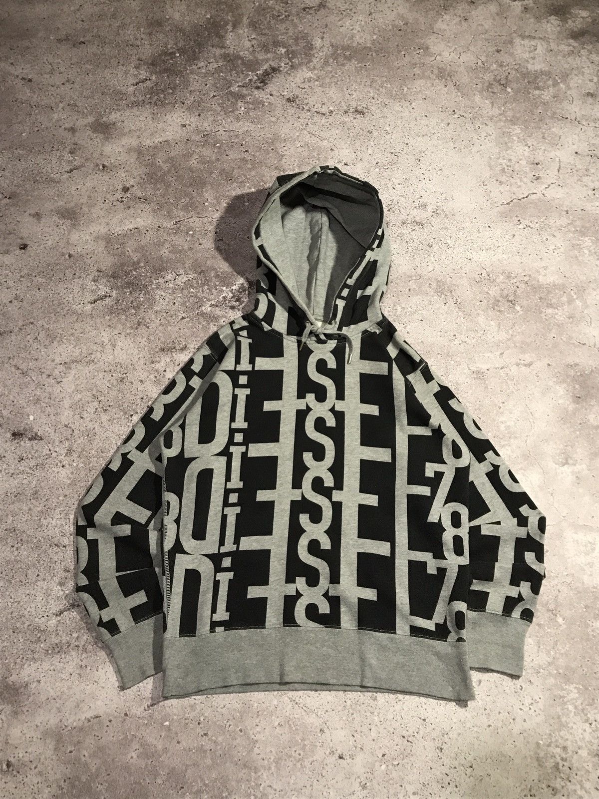 Diesel Vintage Hoodie Diesel Y2K Monogram Grey S Size S / US 4 / IT 40 - 1 Thumbnail