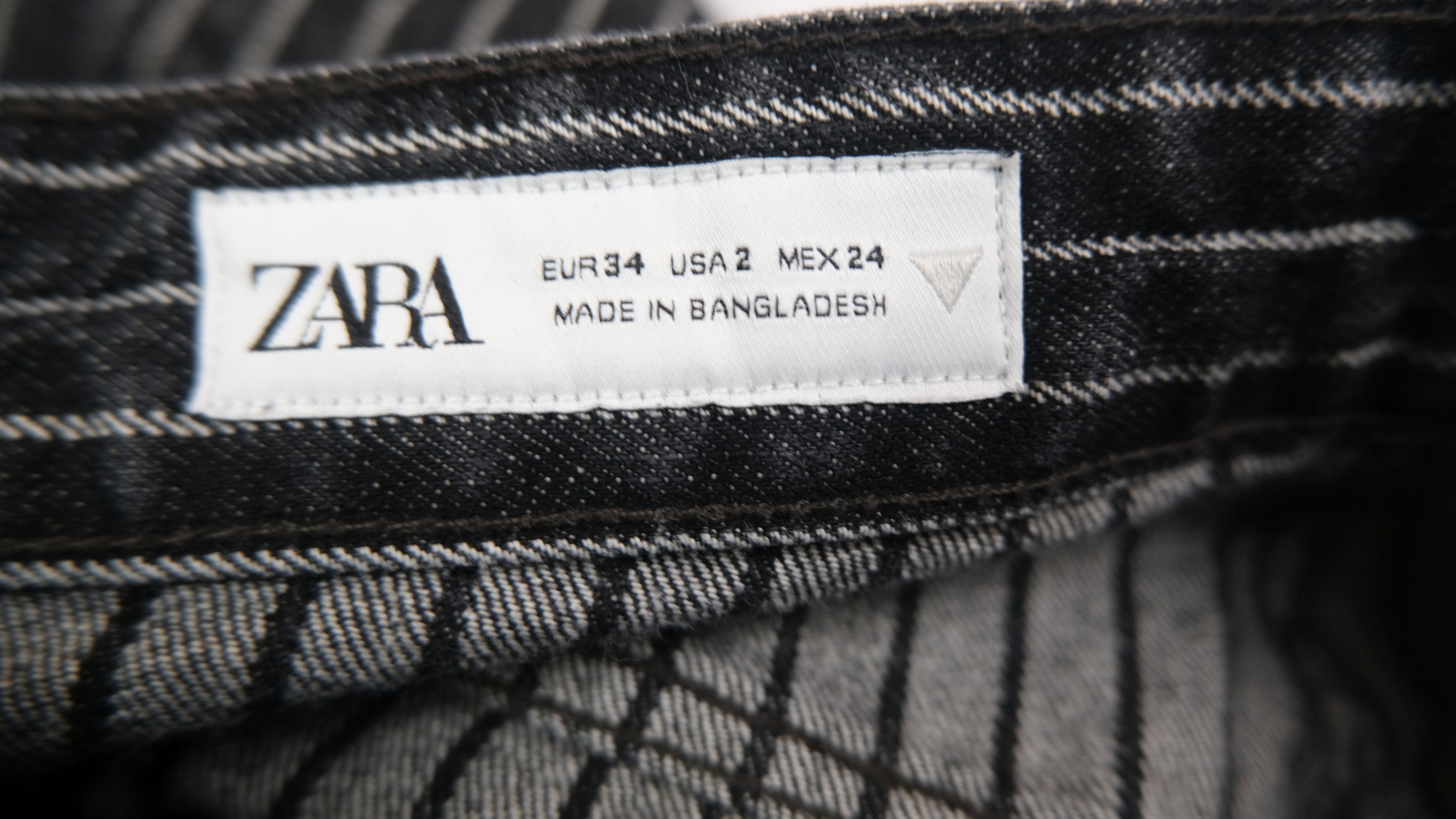 Zara Zara Women Striped Denim High Waisted Jeans Size 34 Size 26" / US 2 / IT 38 - 4 Thumbnail