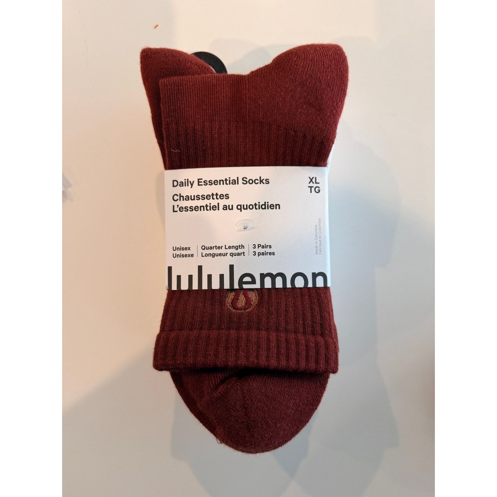 Lululemon NWT Lululemon Daily Essential Quarter Socks Sz XL Size ONE SIZE - 1 Thumbnail