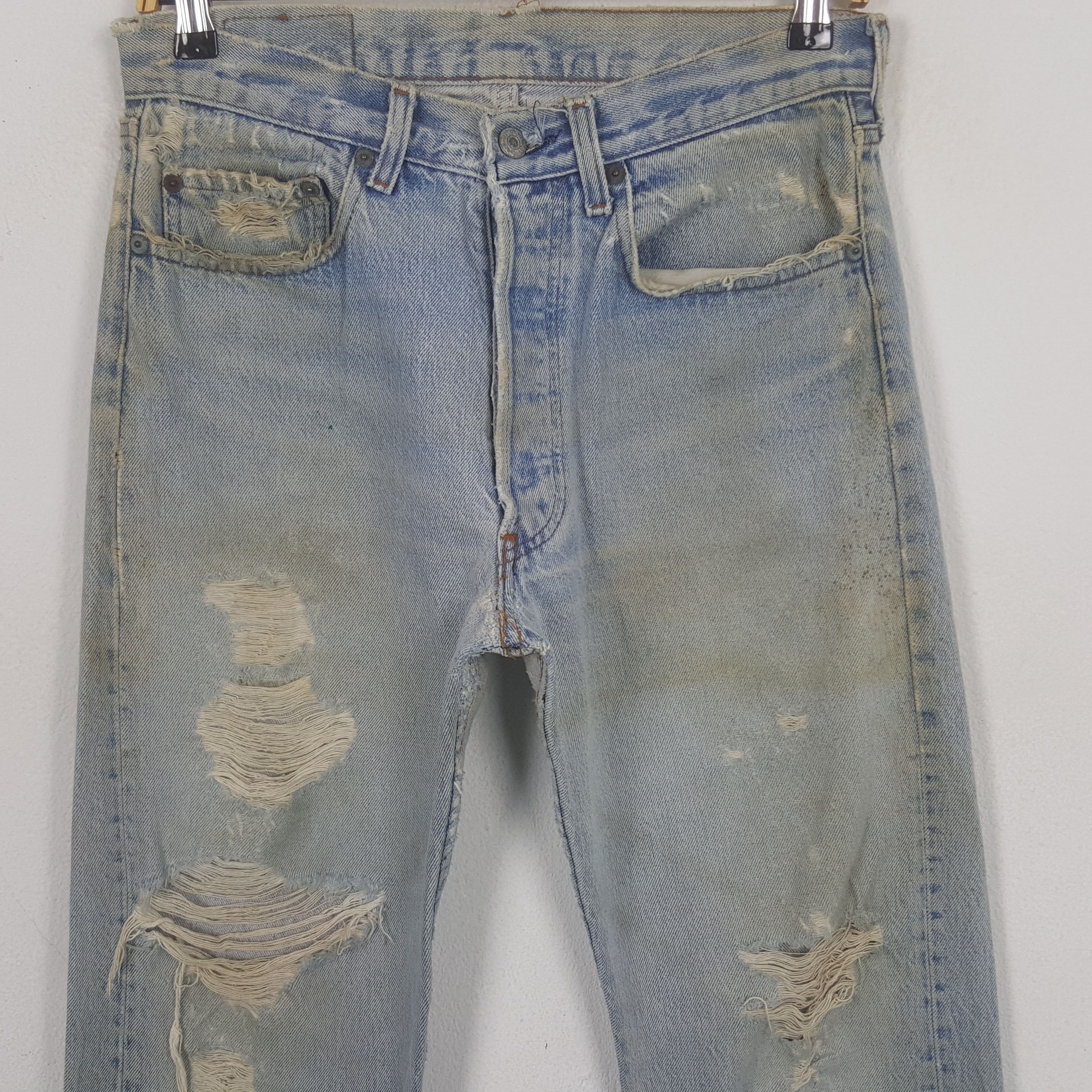Levi's Vintage Clothing Vintage Levi's 501 USA Distressed Denim Jeans Size US 30 / EU 46 - 2 Thumbnail
