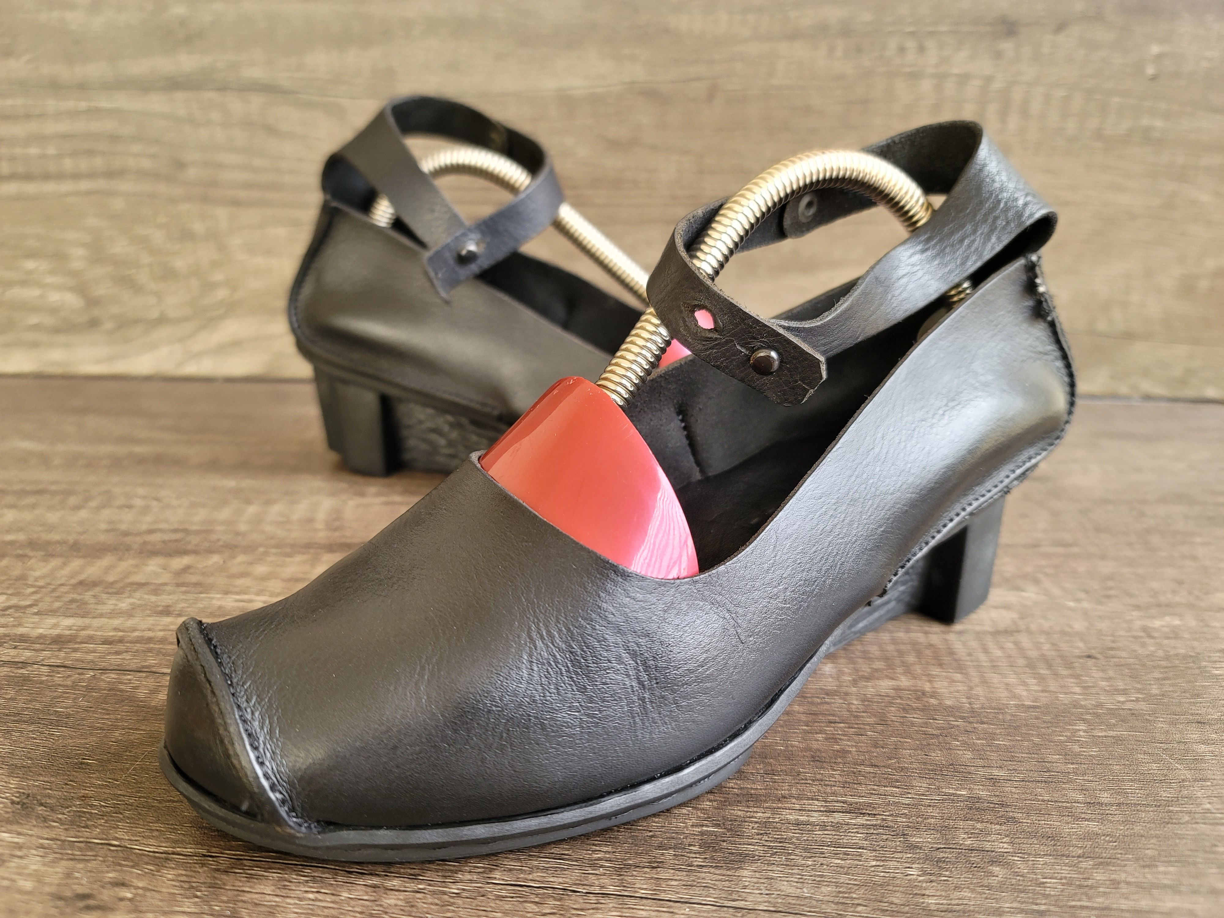 Trippen Trippen Mary Jane Leather Shoes Women's 37 US 6.5-7. Size US 7 / IT 37 - 8 Thumbnail