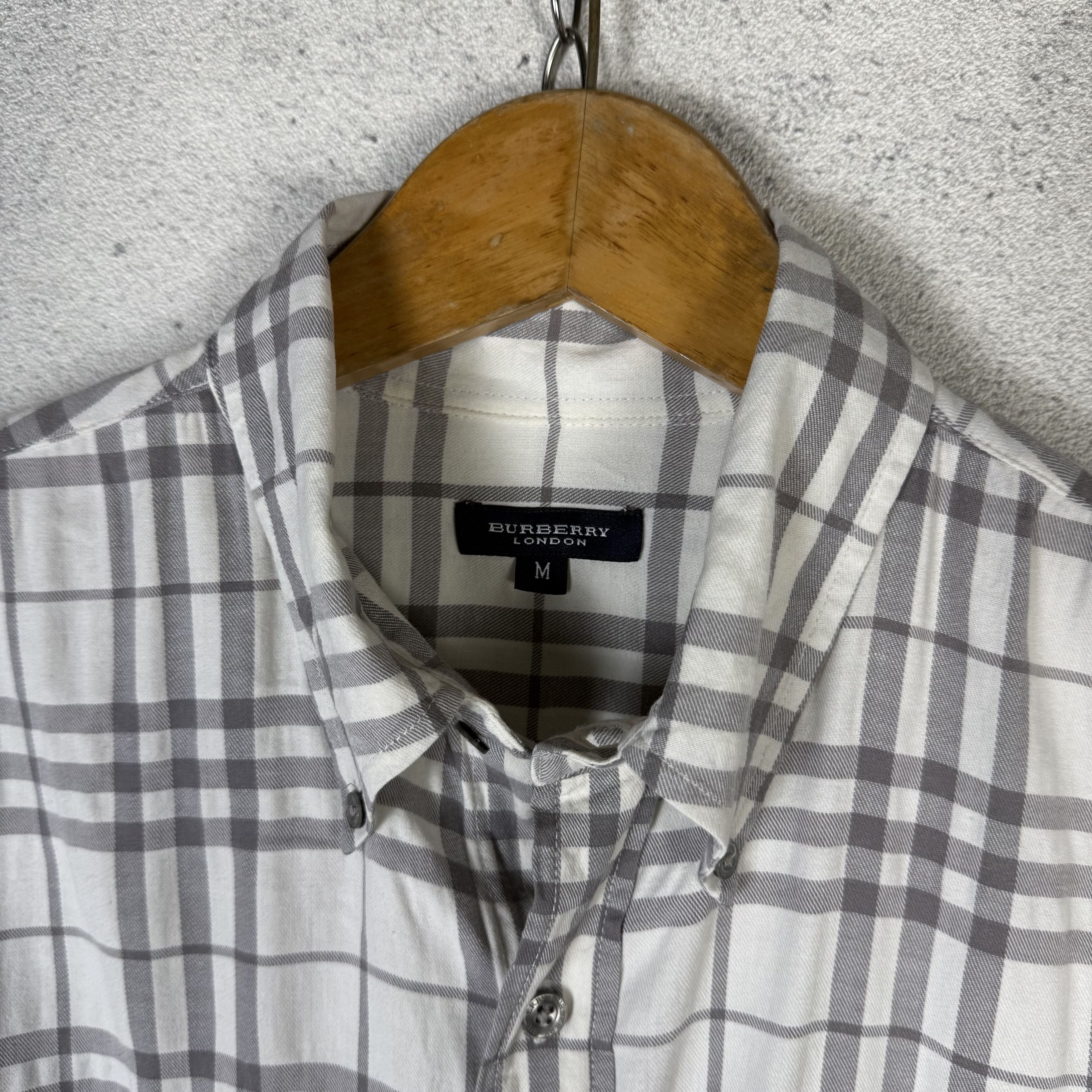Burberry Vintage Burberry Button Down Shirt Size US M / EU 48-50 / 2 - 5 Thumbnail