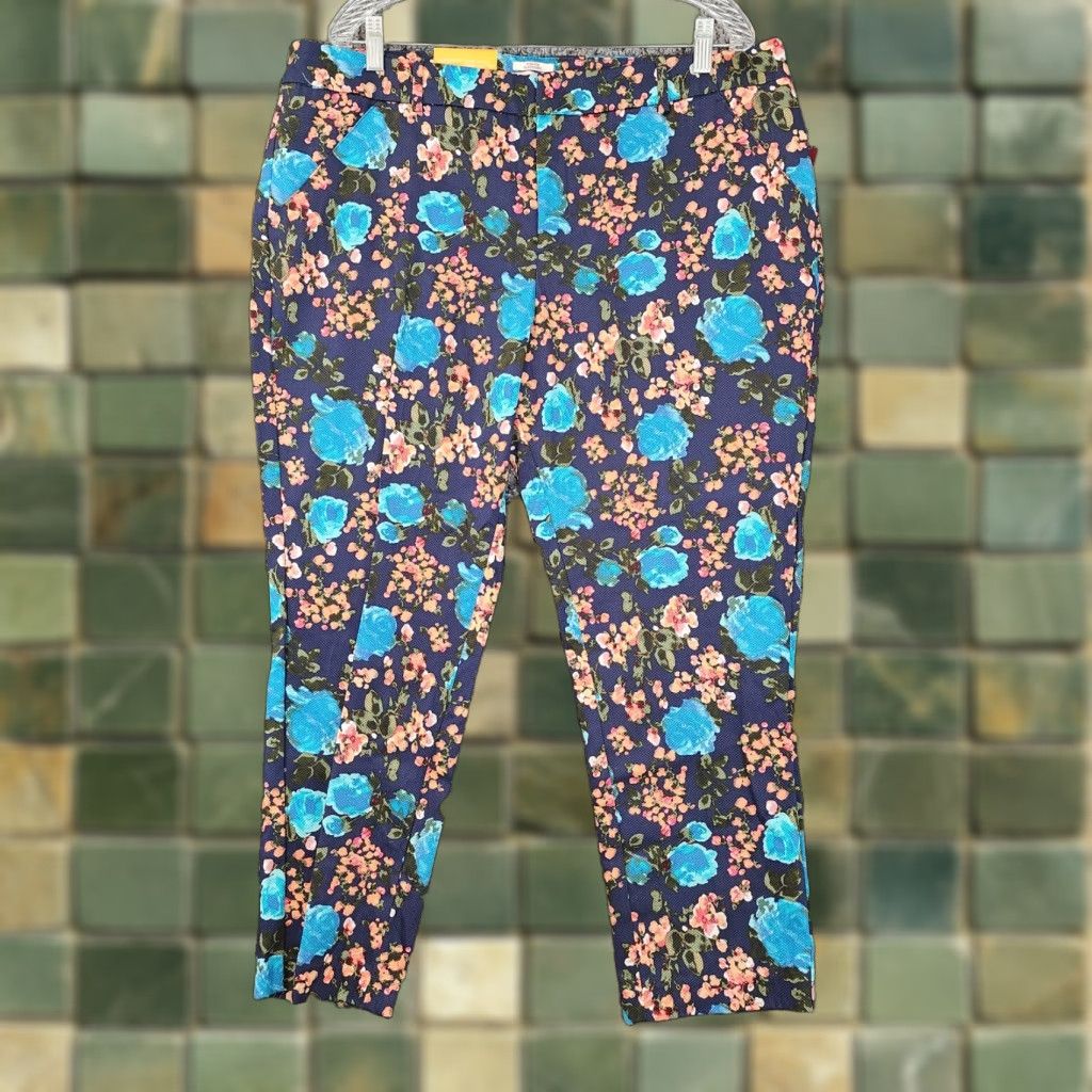 Merona Merona Women Pants Blue Floral Classic Mid Rise Straight Hip Thigh Ankle Size 18 Plus 27in Inseam Size 40" / US 18 - 1 Thumbnail
