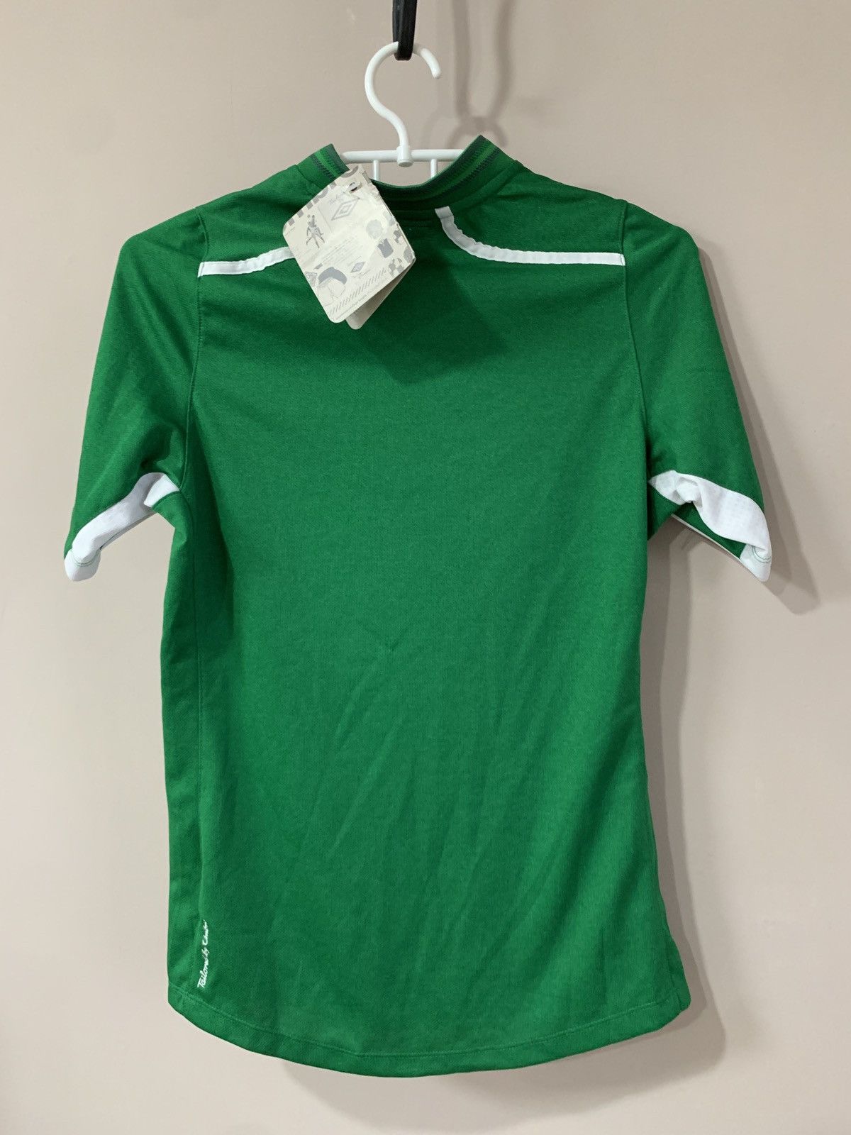Umbro Republic of Ireland Home Football Shirt Umbro Soccer Jersey Size US XS / EU 42 / 0 - 2 Thumbnail