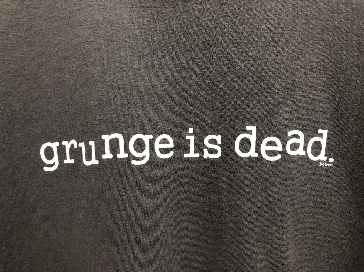 Gildan × Vintage ALTERNATIVE 🔥 GRUNGE IS DEAD SEATTLE SOUND STYLE TEE RARE Size US L / EU 52-54 / 3 - 6 Thumbnail