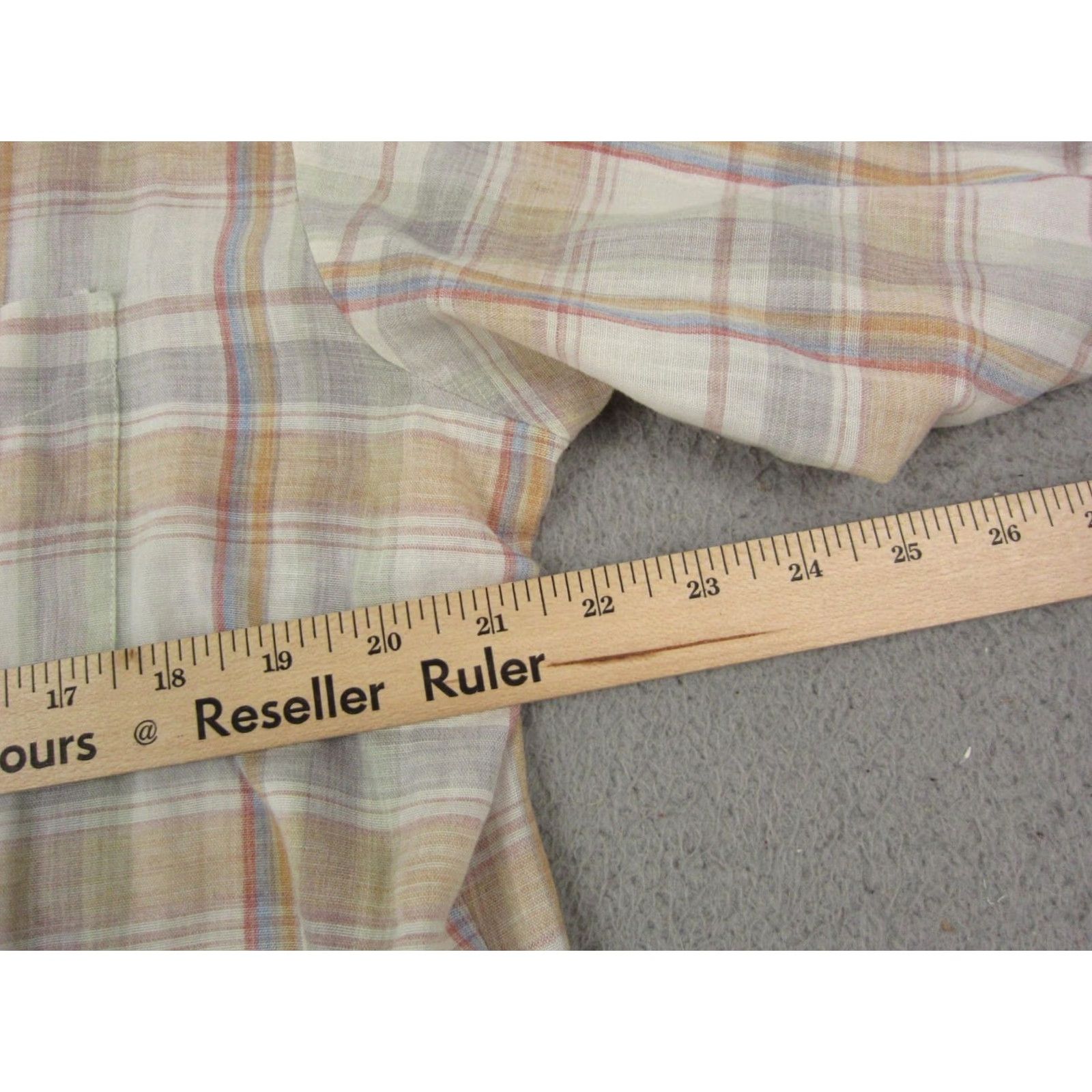 Vintage VINTAGE Campus Shirt Mens Regular 16-16.5 Large Beige Plaid 90s Collared Button-Up Short Sleeve Worldwide USA Size US L / EU 52-54 / 3 - 7 Thumbnail
