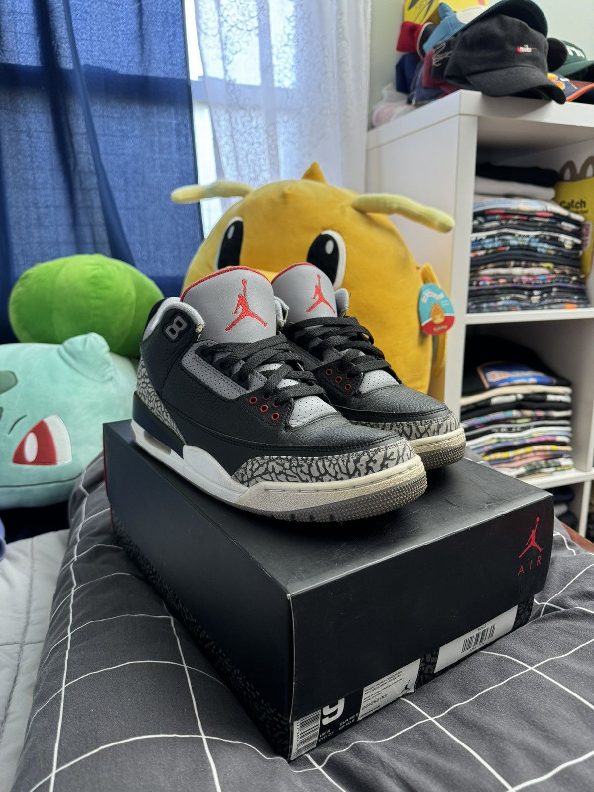 Jordan Brand × Nike Air Jordan 3 - Black Cement Size US 9 / EU 42 - 1 Thumbnail