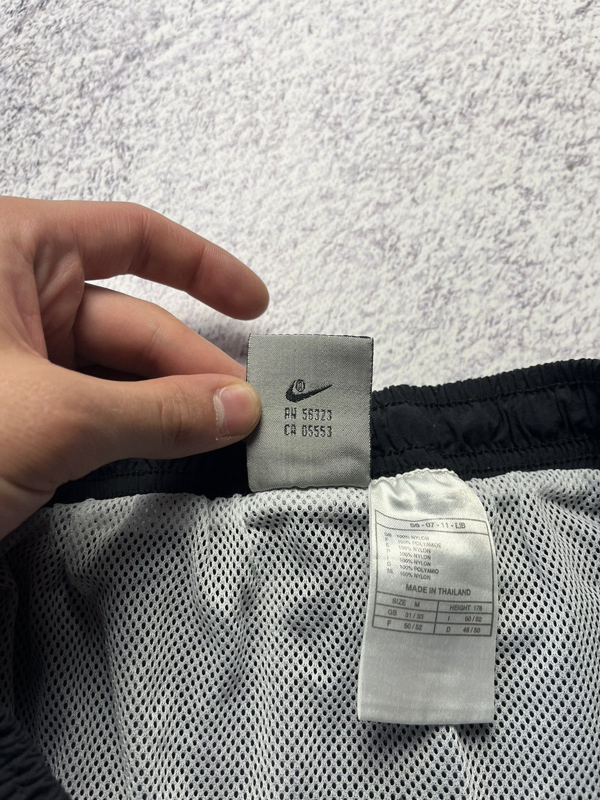 Nike Rare Vintage Nike Shorts Big Logo Y2K Size M Size US 32 / EU 48 - 9 Thumbnail