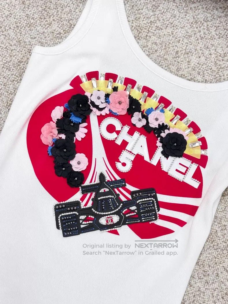 Chanel Chanel White sleeveless three-dimensional flower embroider Size XS / US 0-2 / IT 36-38 - 4 Thumbnail