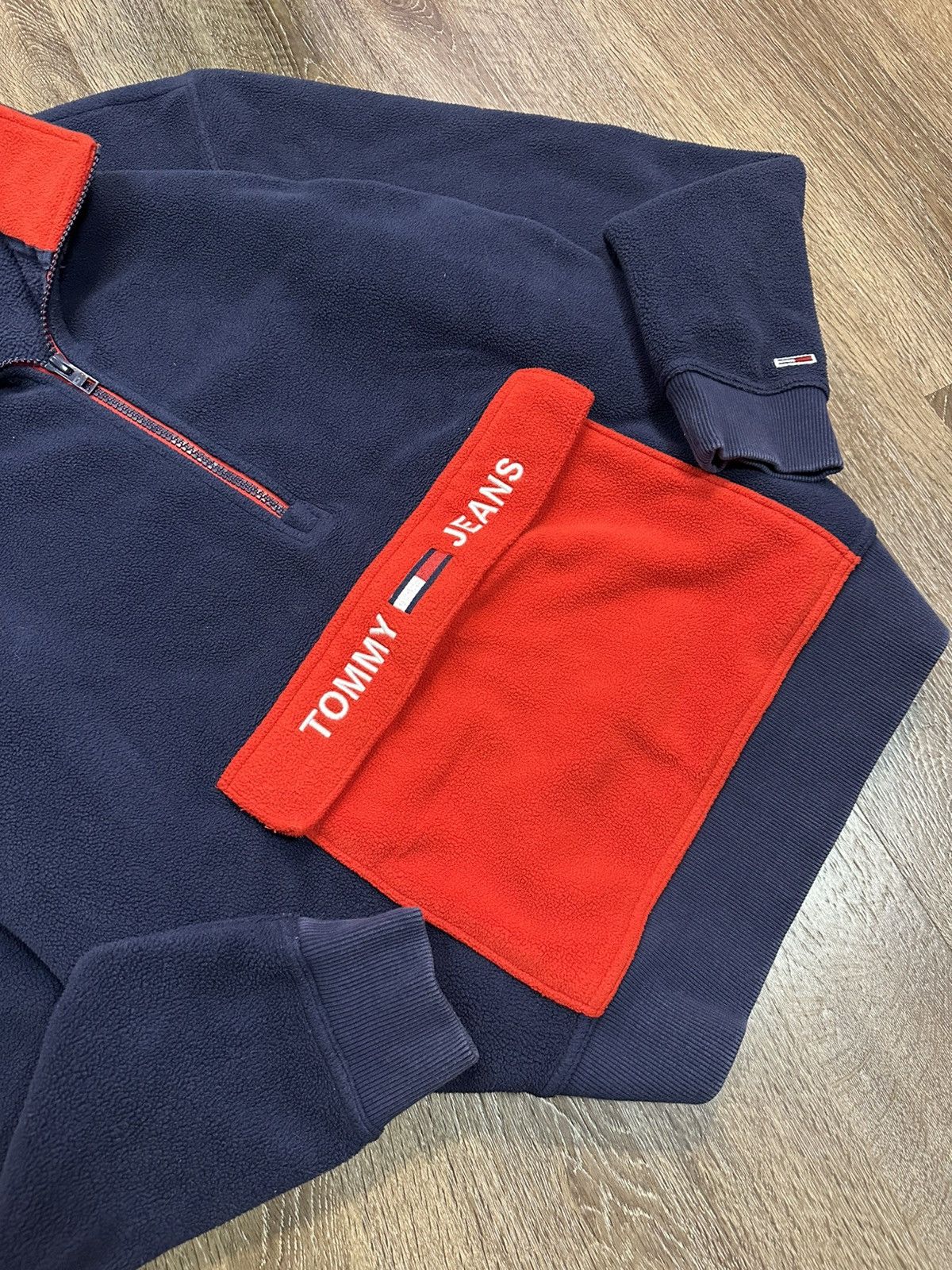 Tommy Hilfiger Tommy Hilfiger Plush 1/4 Zip Streetwear Size US S / EU 44-46 / 1 - 2 Thumbnail