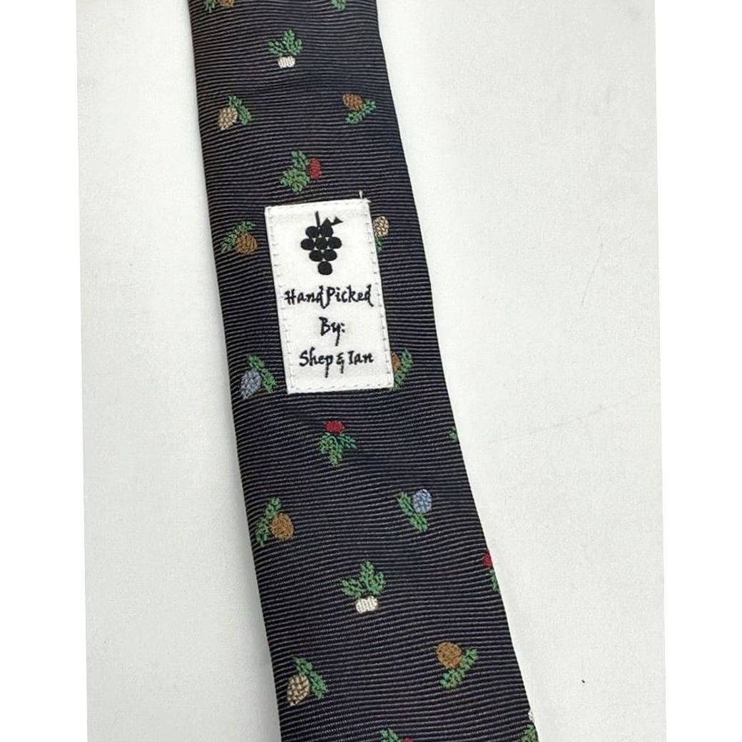 Vineyard Vines Vineyard Vines Necktie Mens Dark Brown Winter Green Floral Silk NEW Geometric Pattern Holiday Christmas Logo Accent One Size Classic"} Size ONE SIZE - 5 Thumbnail