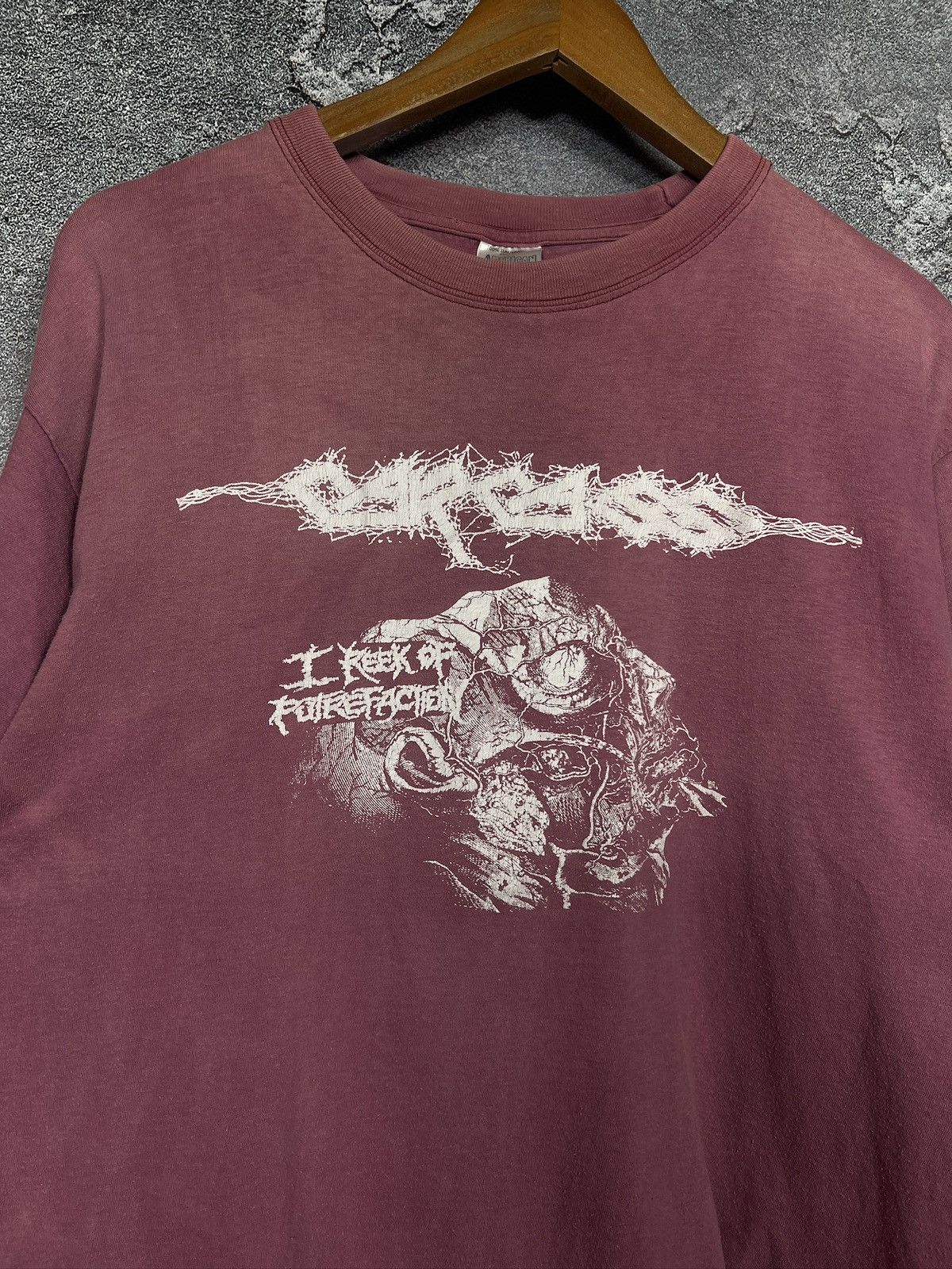 Band Tees Vintage 90s Carcass Reek of Putrefaction Band Rock T-shirt Size US XL / EU 56 / 4 - 4 Thumbnail