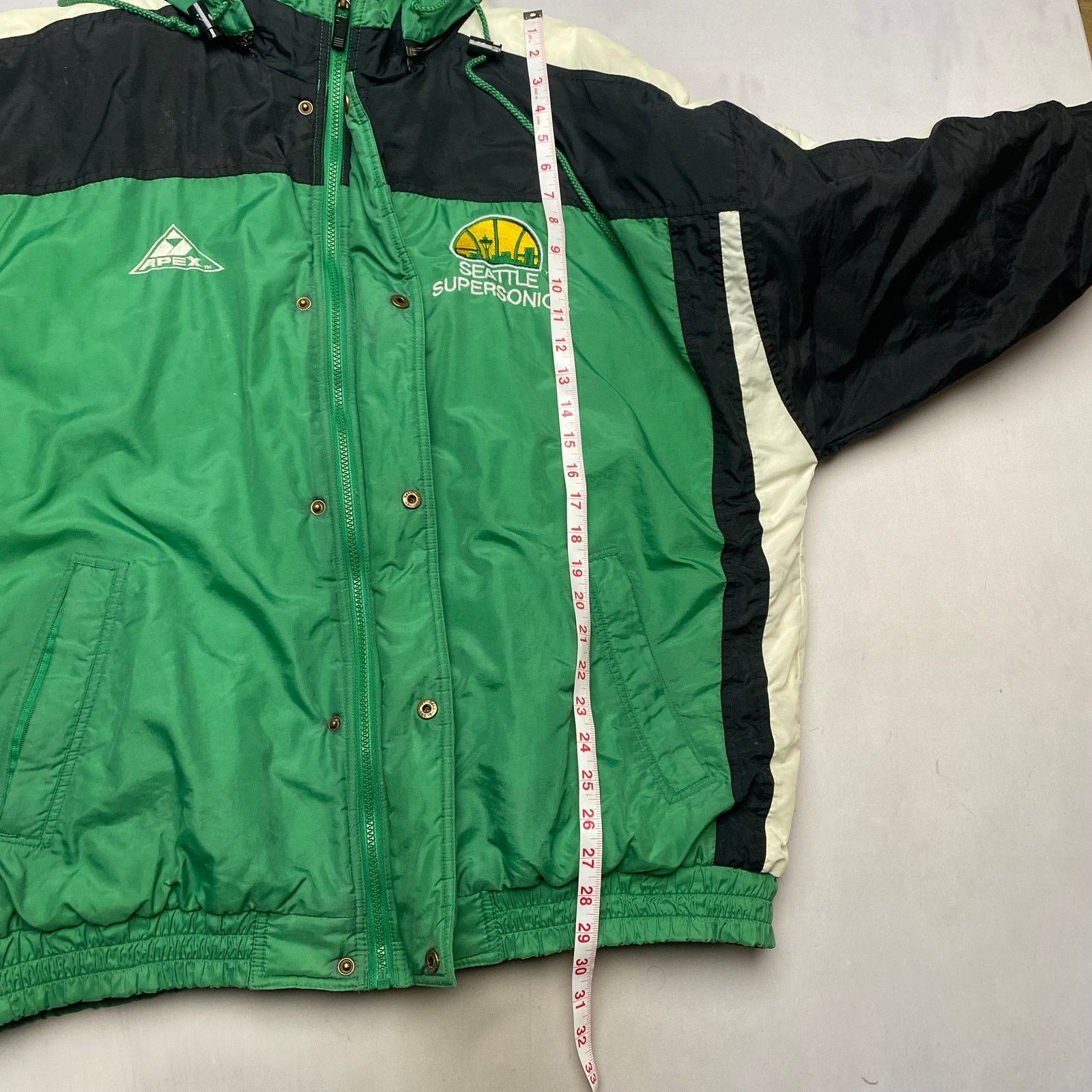 Apex One × NBA × Vintage Vintage 90s Seattle Supersonics Apex One Jacket Men's XL NBA Size US XL / EU 56 / 4 - 8 Thumbnail