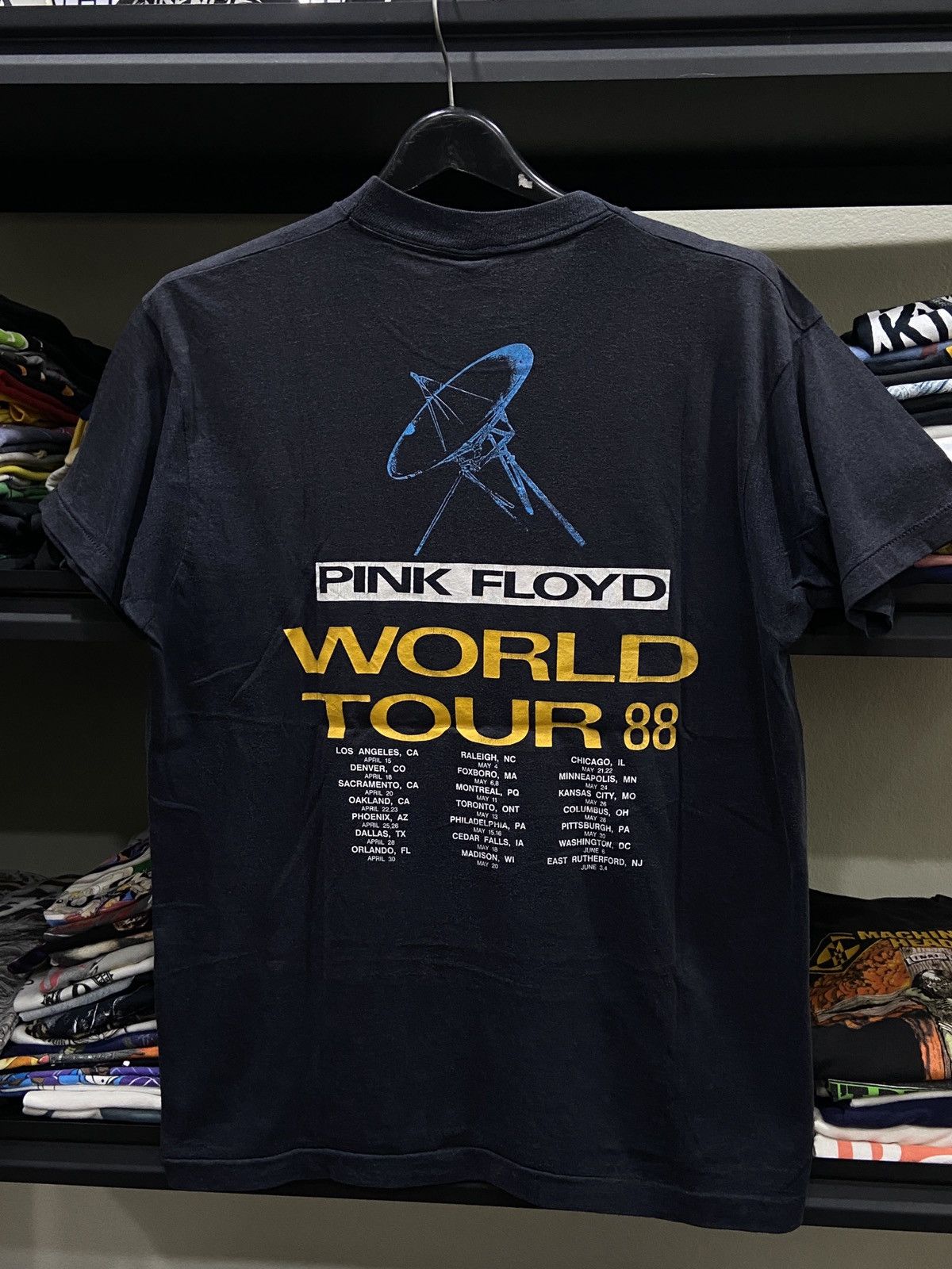Band Tees × Vintage Vintage 1988s PINK FLOYD Progressive Rock TOUR TShirt Size US XL / EU 56 / 4 - 7 Thumbnail