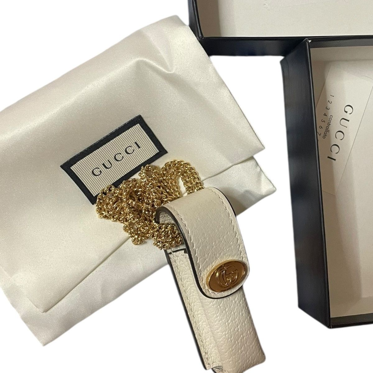 Gucci Gucci white leather lipstick necklace Size ONE SIZE - 5 Thumbnail