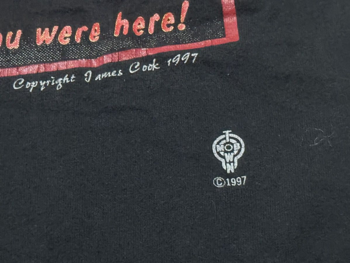 Vintage Vintage 90s Mob Town James Cook 1997 T shirt Art Size US M / EU 48-50 / 2 - 4 Thumbnail