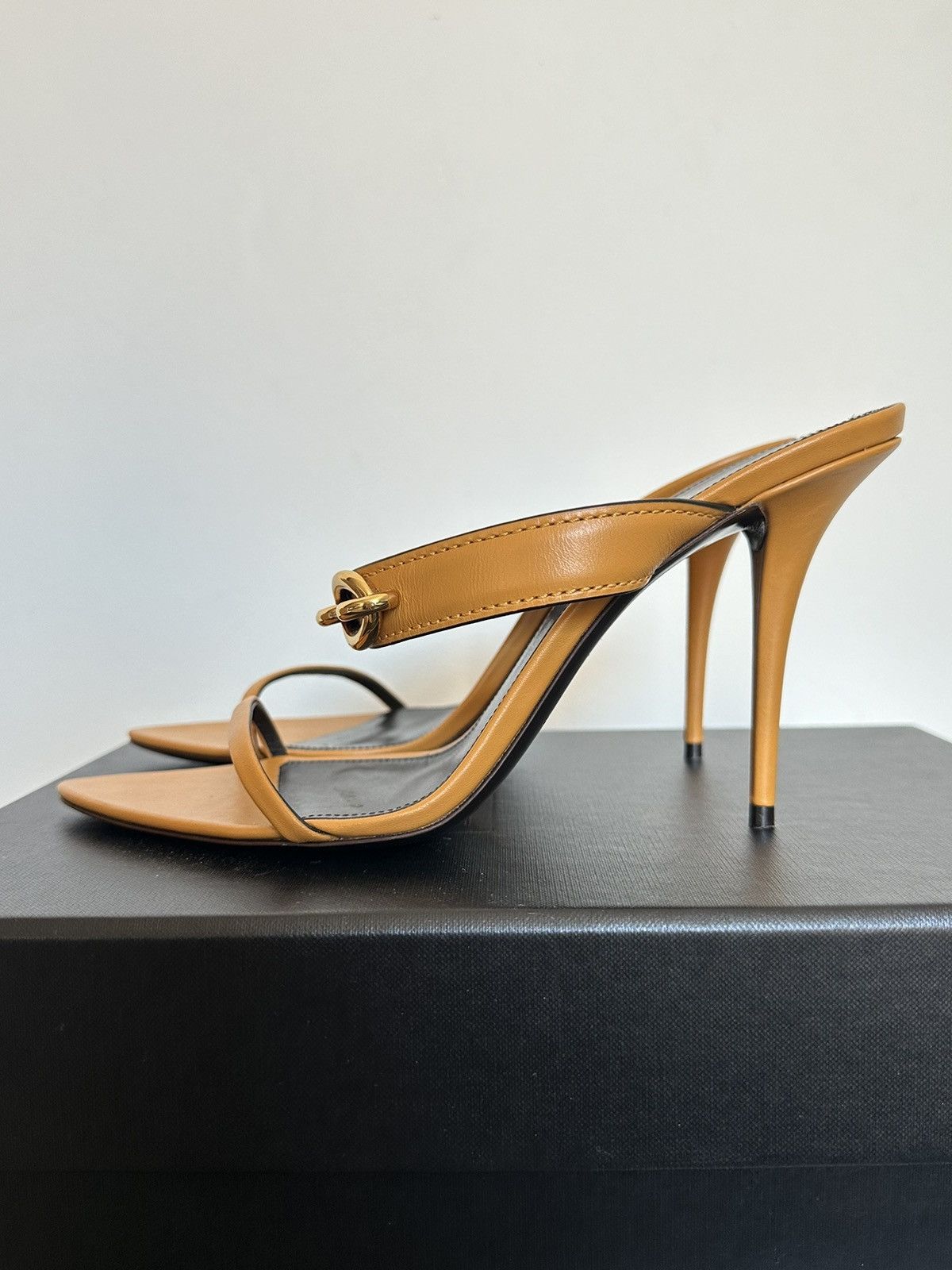 Women’s High Heels Sandals Saint Laurent