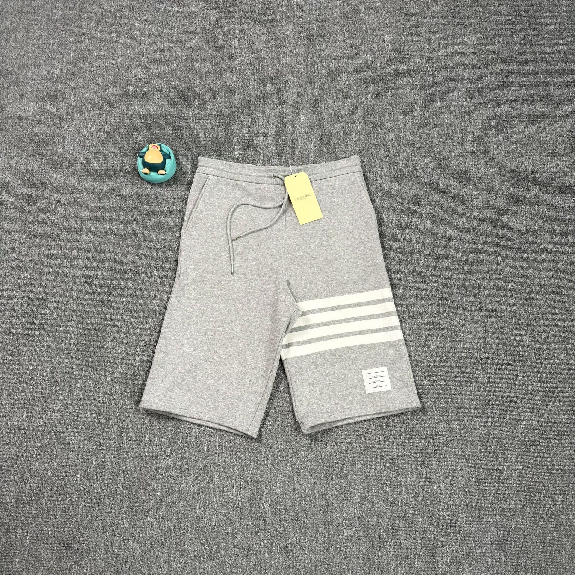 Thom Browne Thom Browne 4-Bar Stripe Sweatshorts Size L Size US 34 / EU 50 - 1 Thumbnail