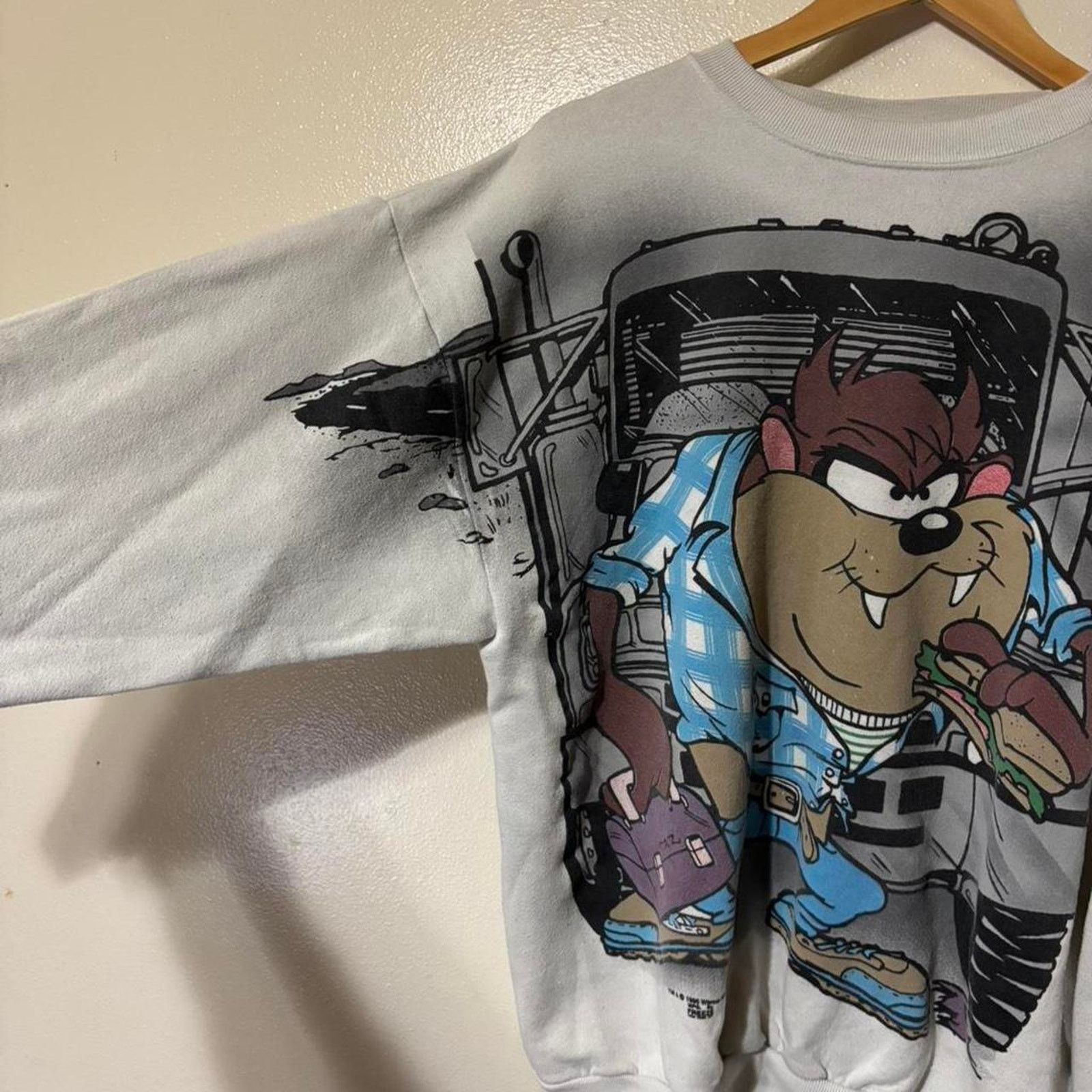 Tultex Vintage 1996 Taz Looney Tunes Trucker AOP Graphic Crewneck Size US XL / EU 56 / 4 - 2 Thumbnail