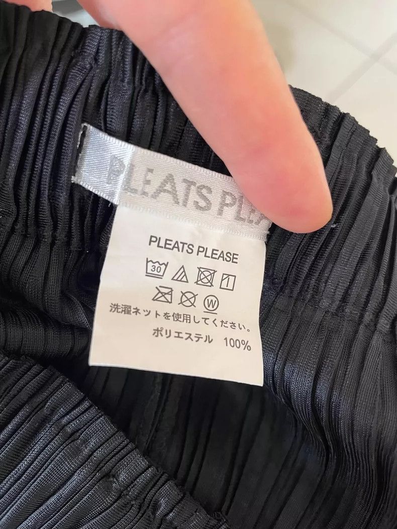 Issey Miyake issey miyake size:2 Black pleated pants 2505-Nextarrow Size US 26 / EU 42 - 3 Thumbnail