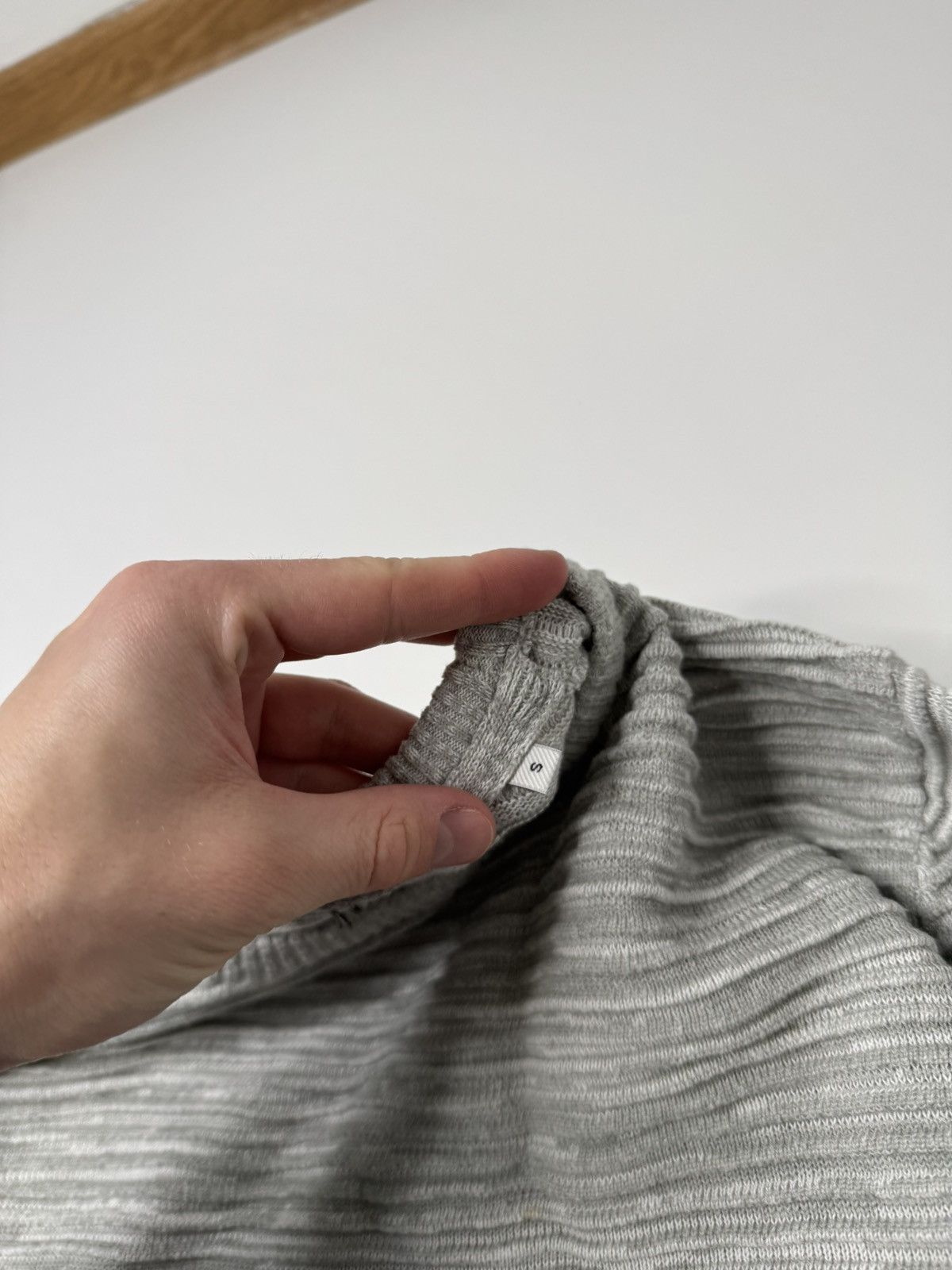 Vintage Vintage avant garde gray ribbed sweater knit swag if6was9 Size US S / EU 44-46 / 1 - 5 Thumbnail