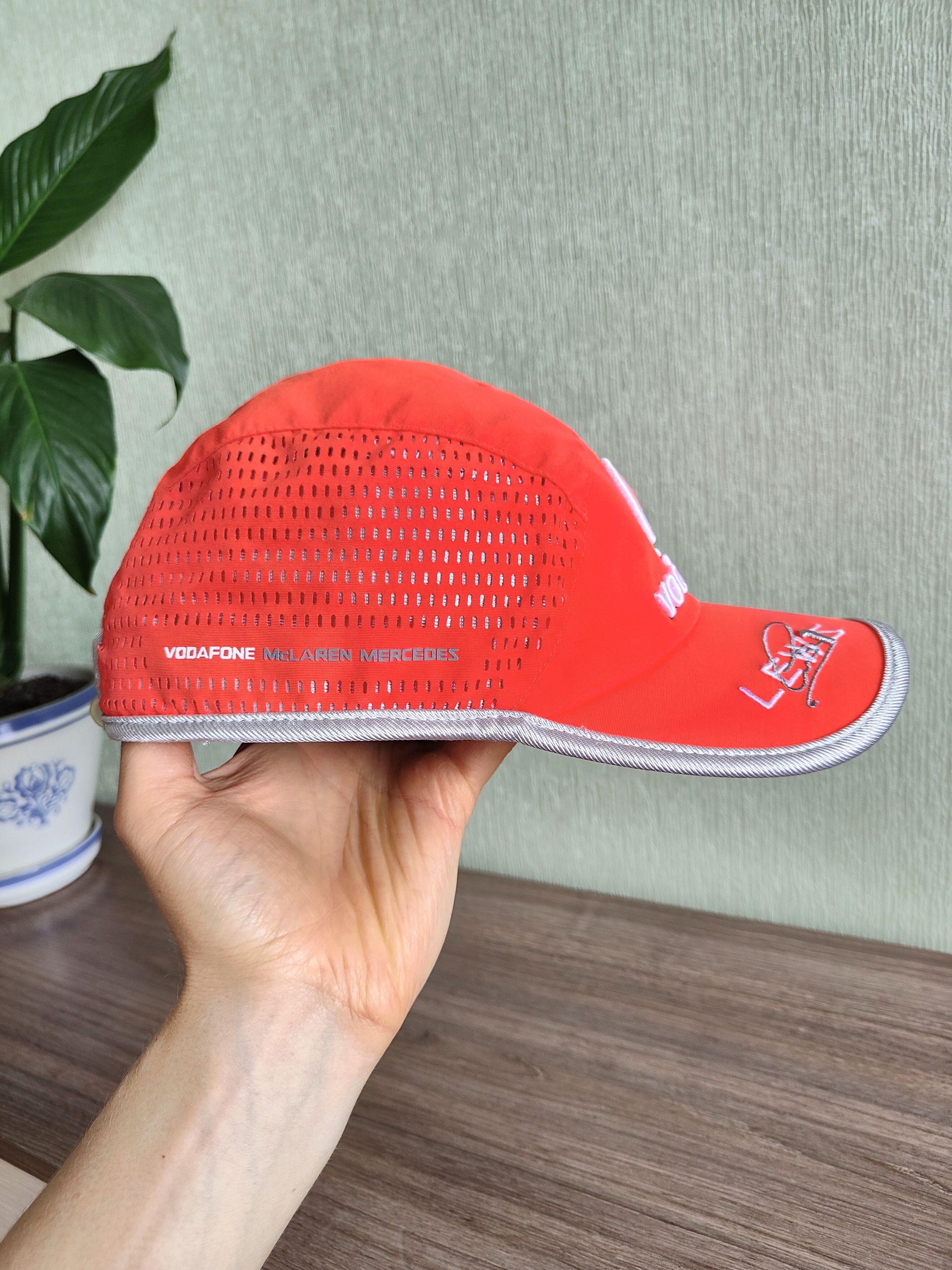 Formula 1 Vintage Vodafone Mclaren Mercedes Lewis Hamilton F1 cap Size ONE SIZE - 2 Thumbnail