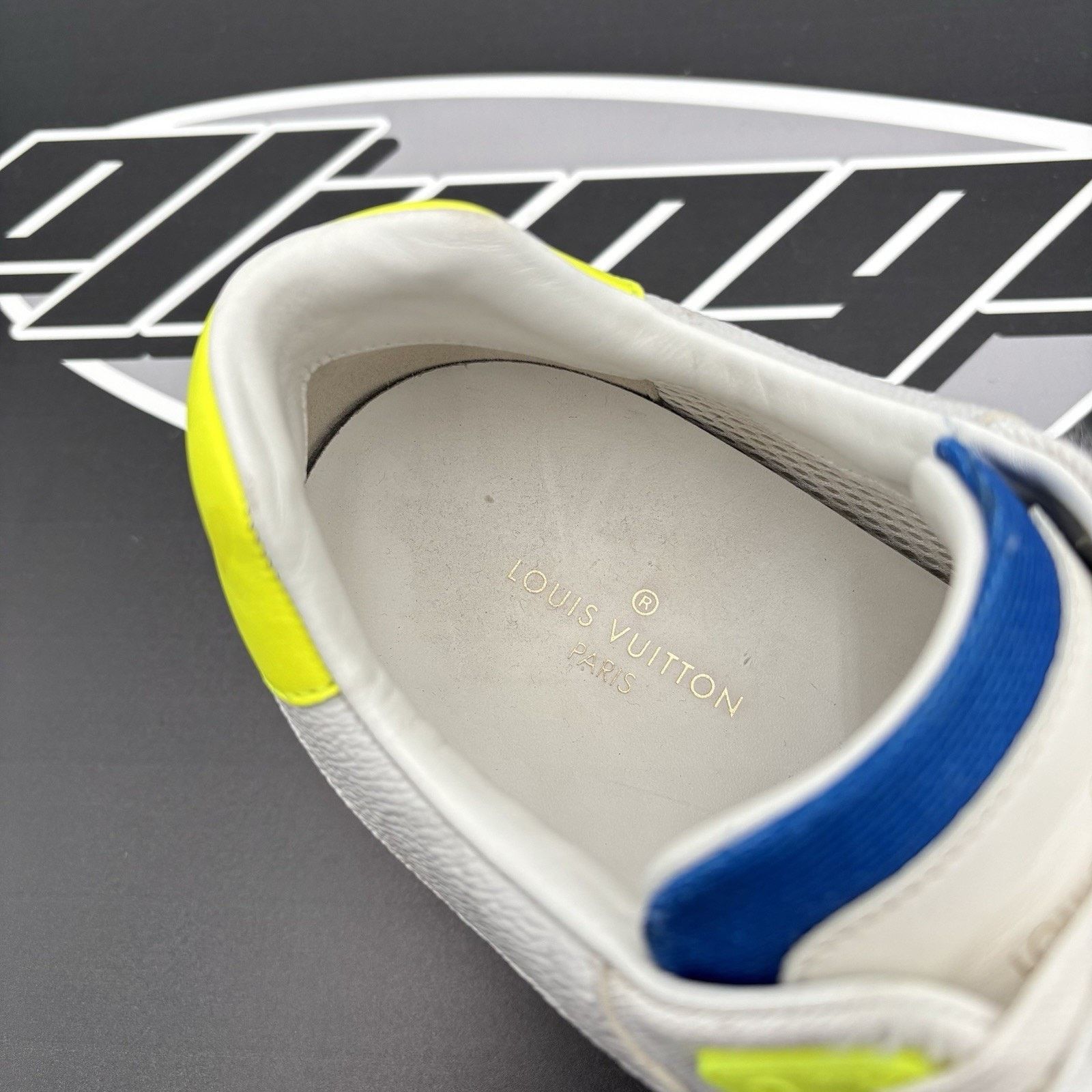 Louis Vuitton Louis Vuitton Run Away ' Eclipse Blue Gradation ' | CLEAN Size US 9 / EU 42 - 16 Thumbnail