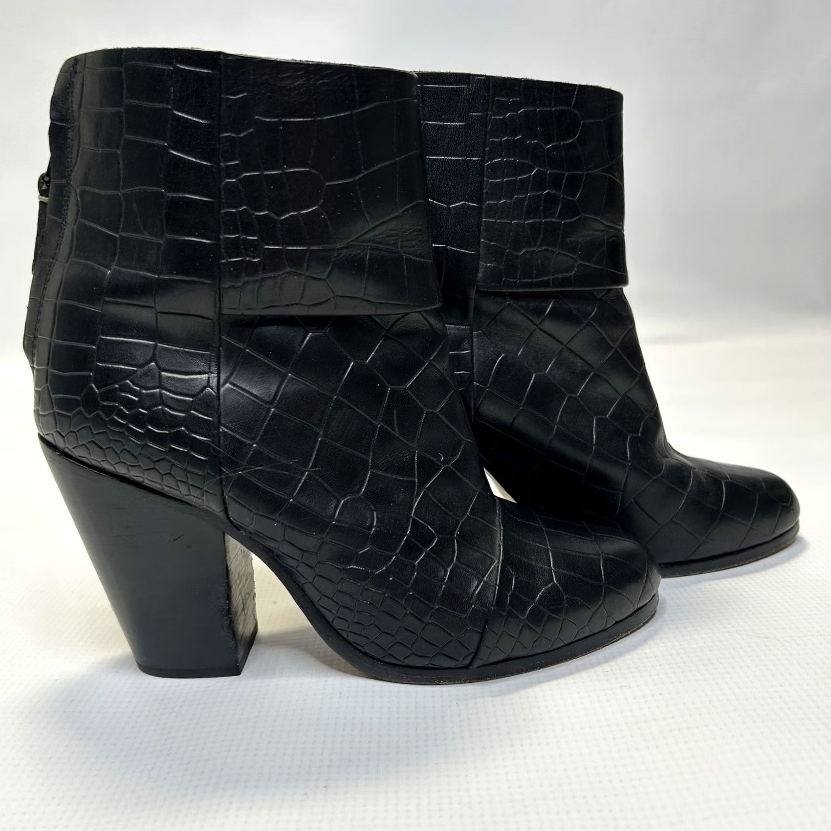 Rag & Bone rag & bone Newbury Croc Embossed Leather Bootie Womens 5.5 Black Ankle Zip Heel Block Leather Lining Patent Outsole Kid/Adult: Women Size US 6 / IT 36 - 2 Thumbnail