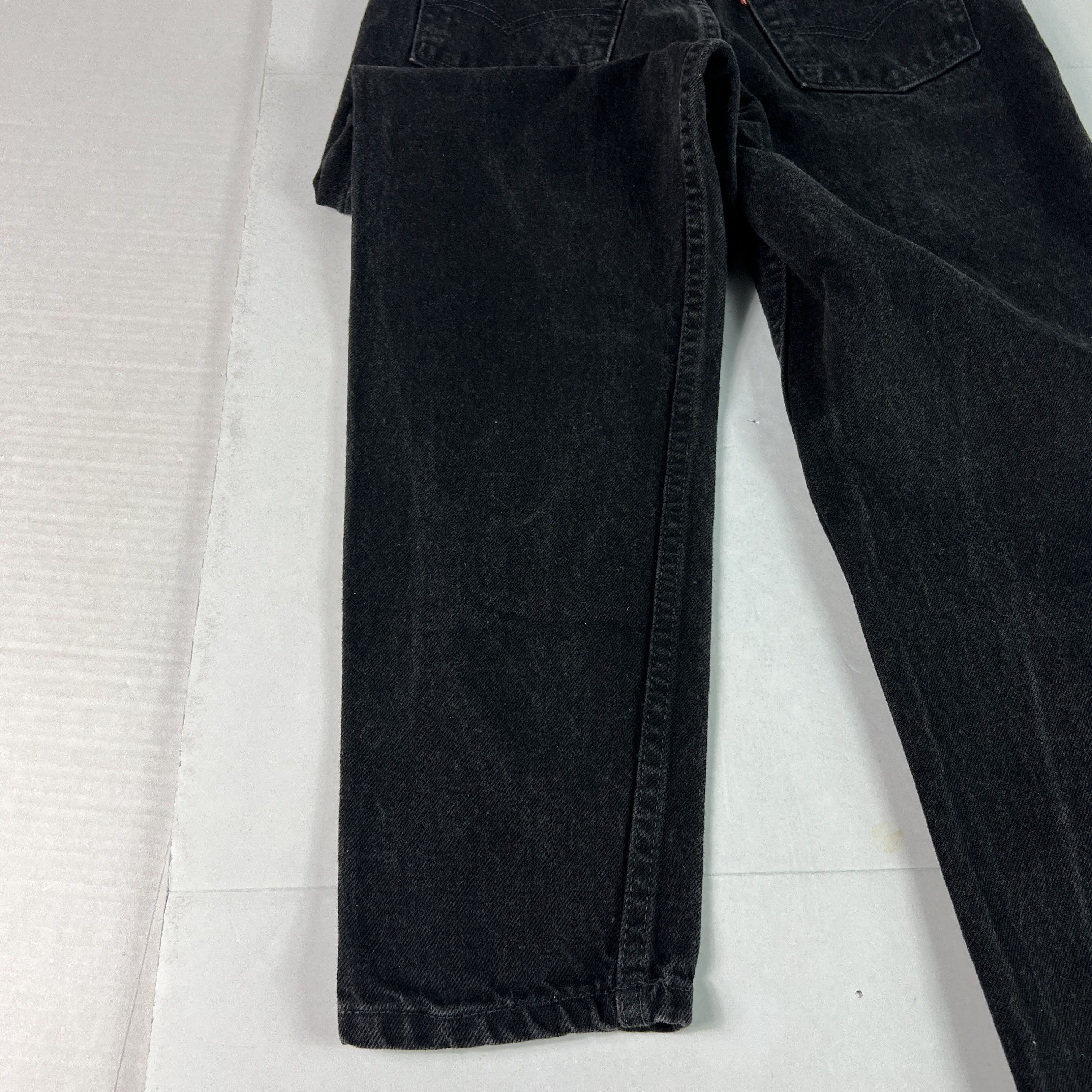 Levi's VTG Levi's Jeans 512 Slim Tapered High Rise Black Denim USA Size 26" / US 2 / IT 38 - 14 Thumbnail