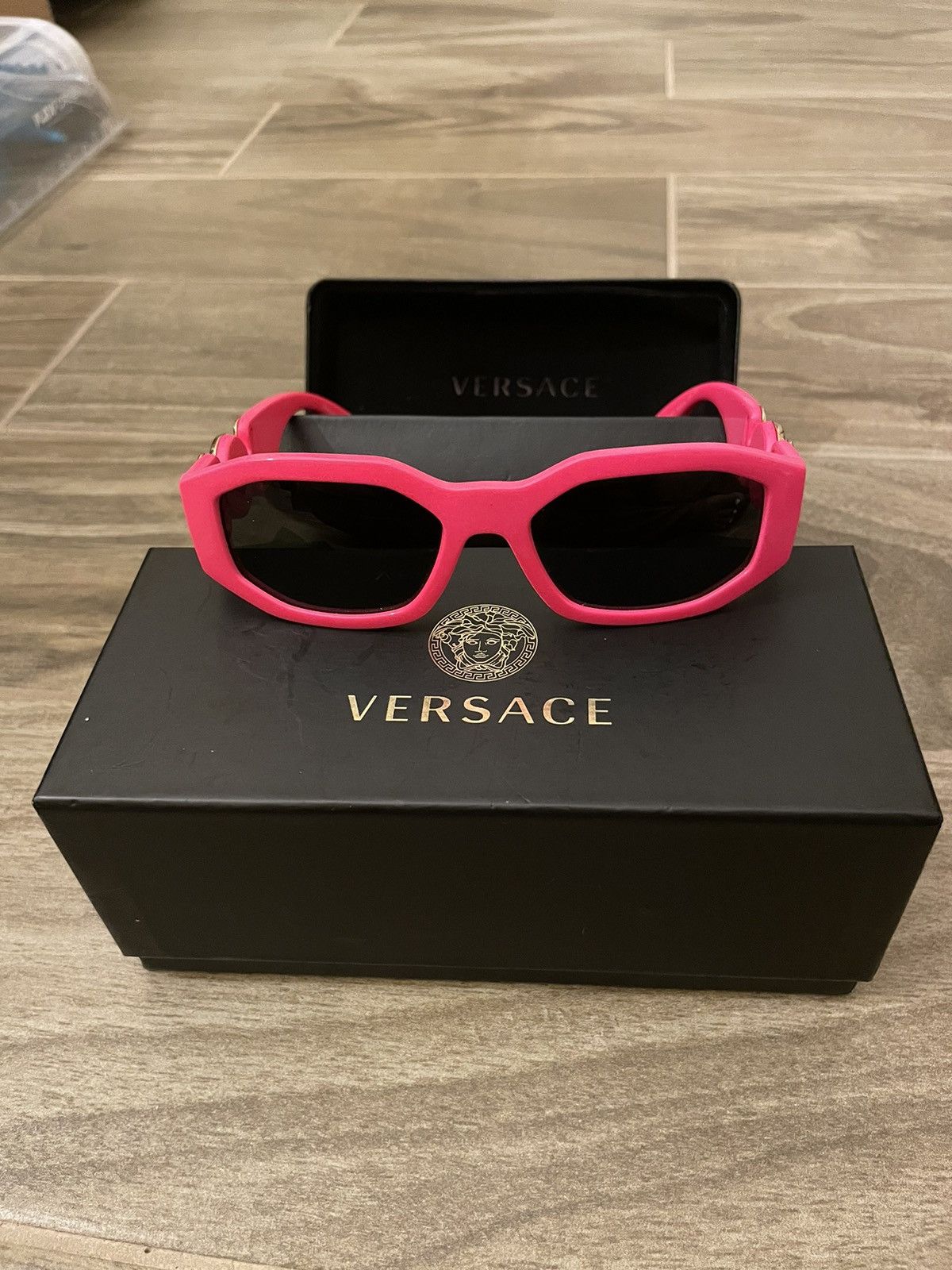 Versace SOLD-Pink Versace Sunglasses Size ONE SIZE - 1 Thumbnail